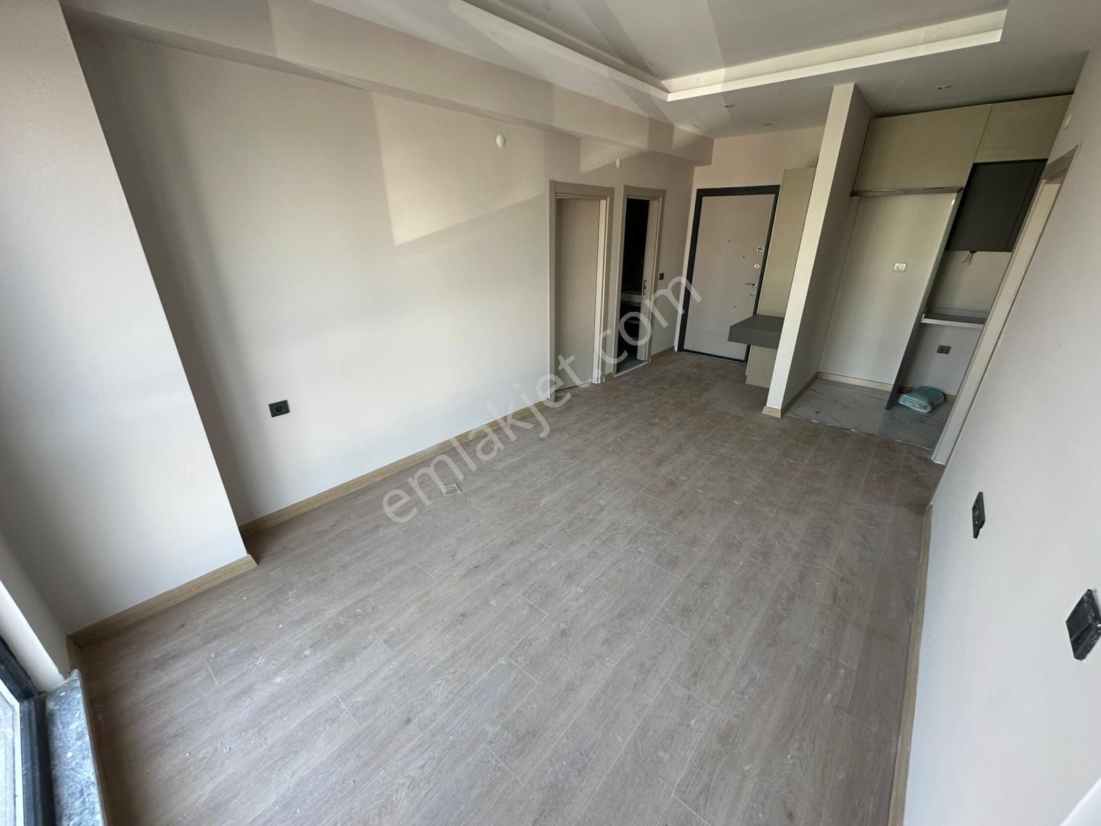 Gülbahçe Pazar Pazarı Caddesinde | Sıfır 2+1 Ara Kat Otoparklı Satılık Daire - Görsel 4