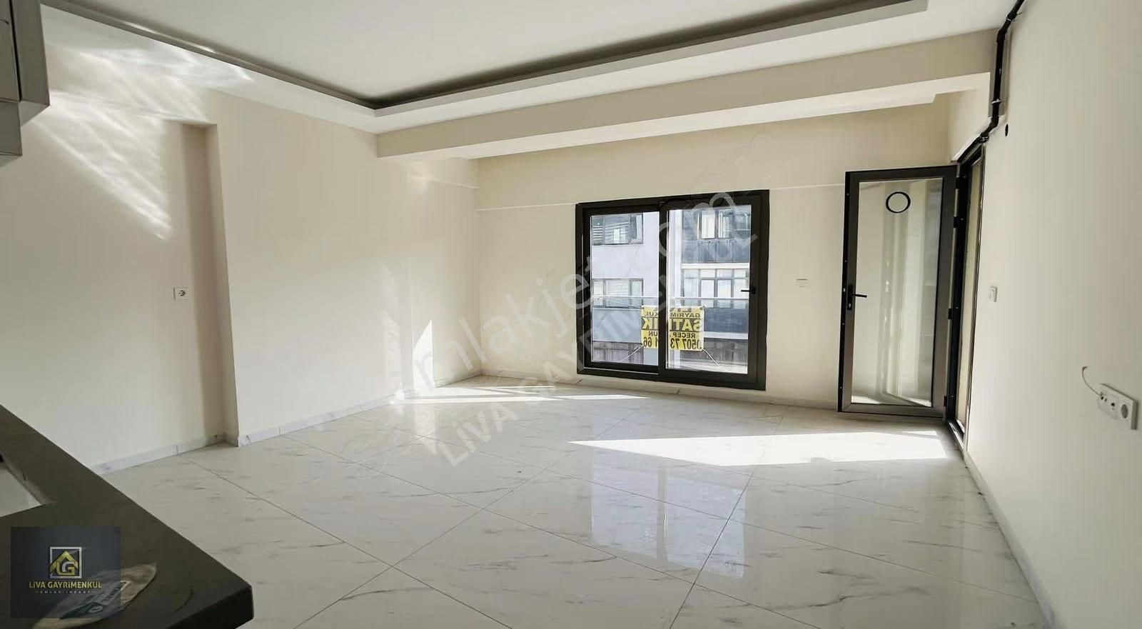 Menderes Atatürk Caddesi'nde Satılık 2+1 Daireler - Görsel 23