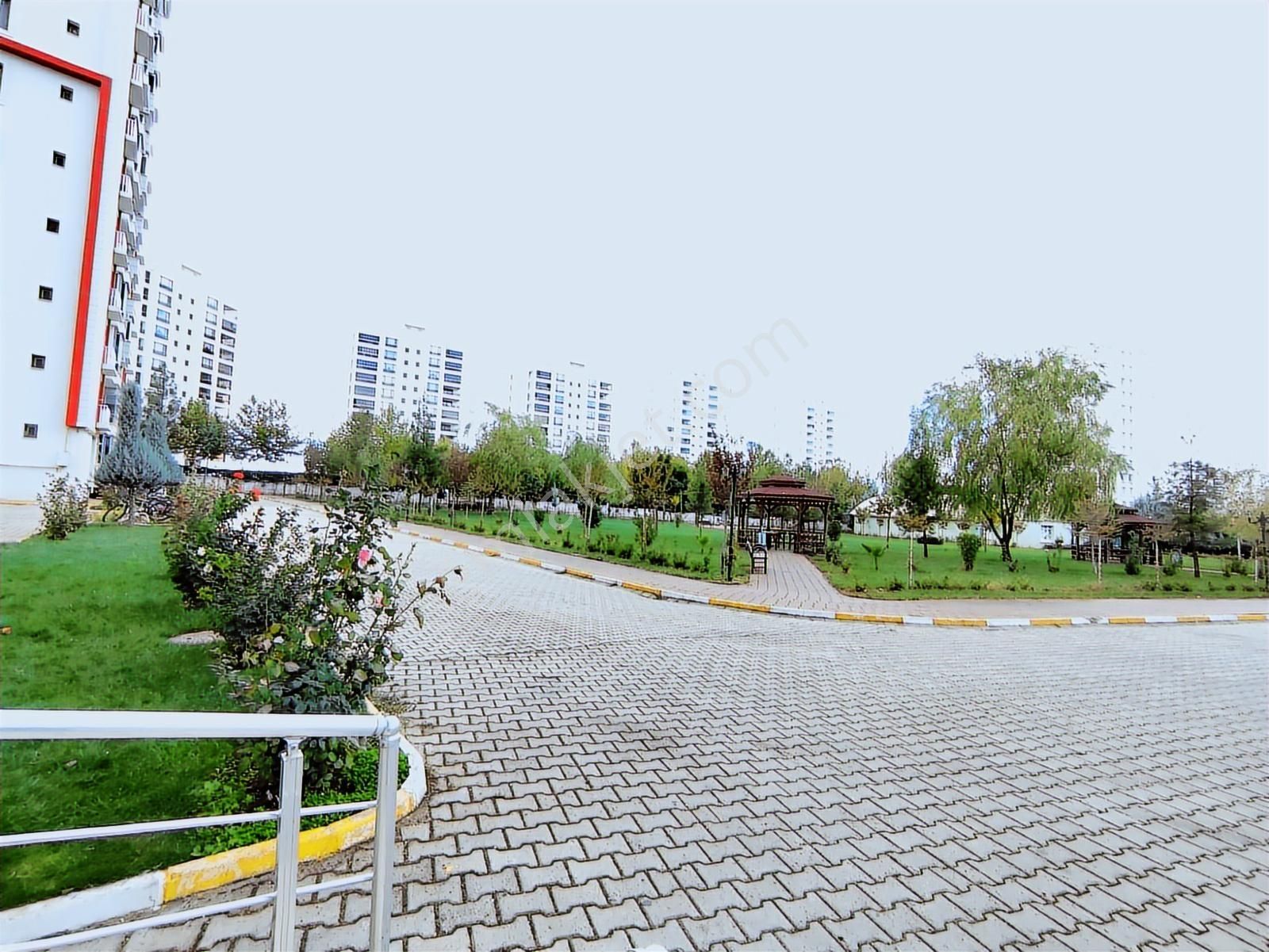 Rota'dan 50 Lik Yol'da Özel Okullar Bölgesi Eşyalı 2.5+1 Daire - Görsel 27