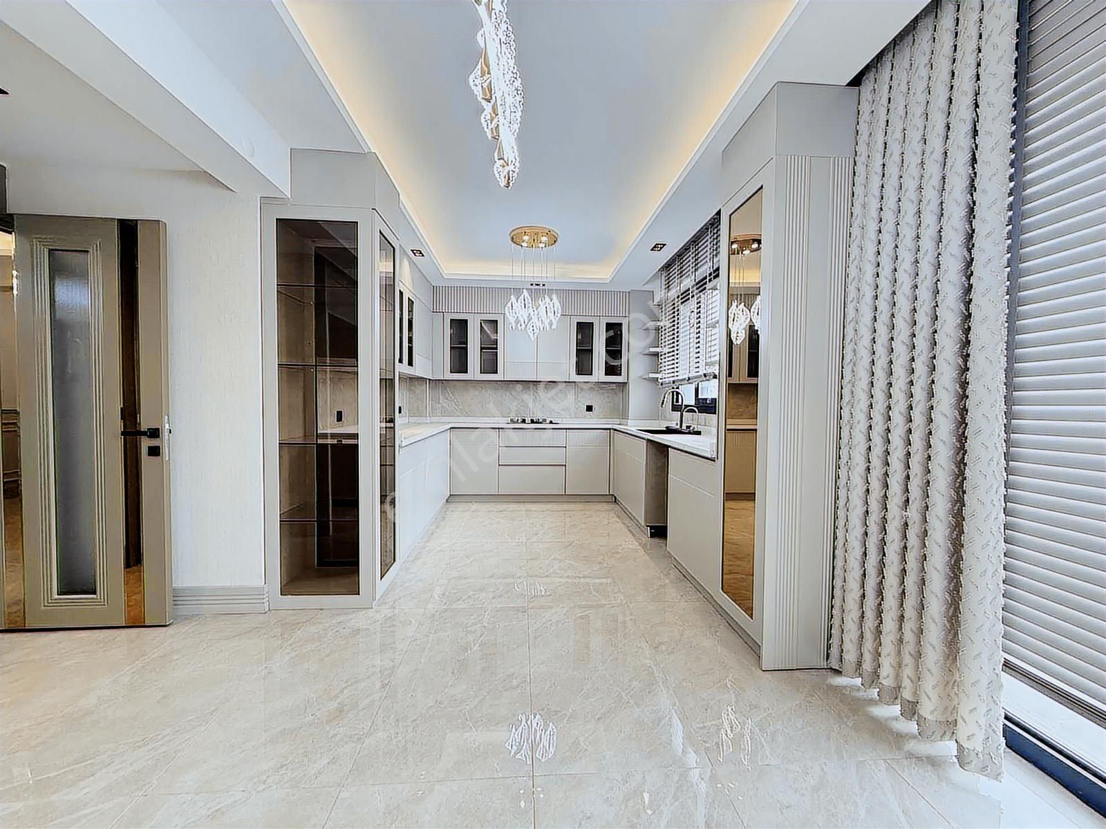 Rota'dan Nirvana Yapı Kalitesiyle Satılık Ultra Lüks Daire - Görsel 9