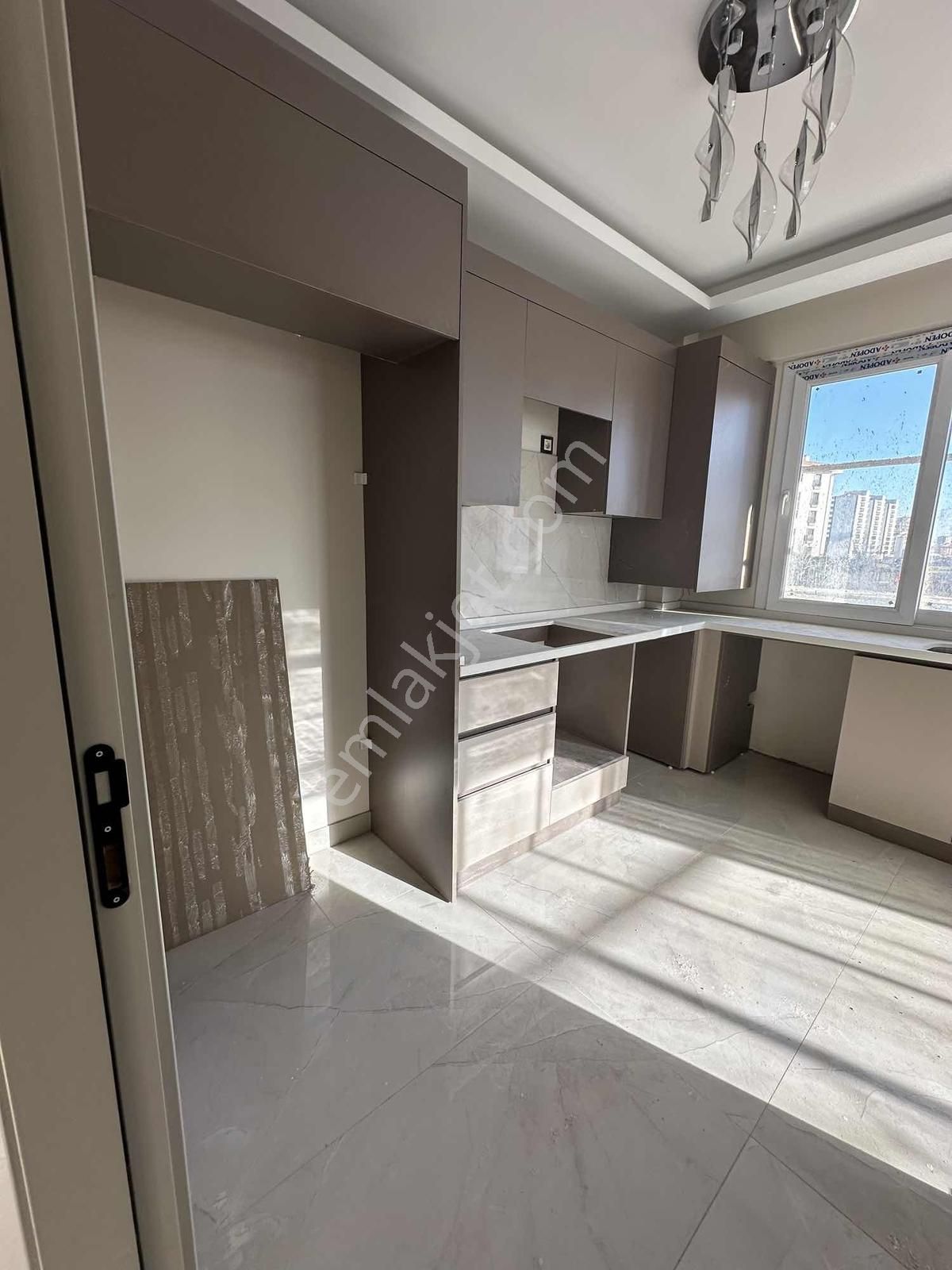 Rota"dan Yatırımlık Üçkuyularda Satılık Daire