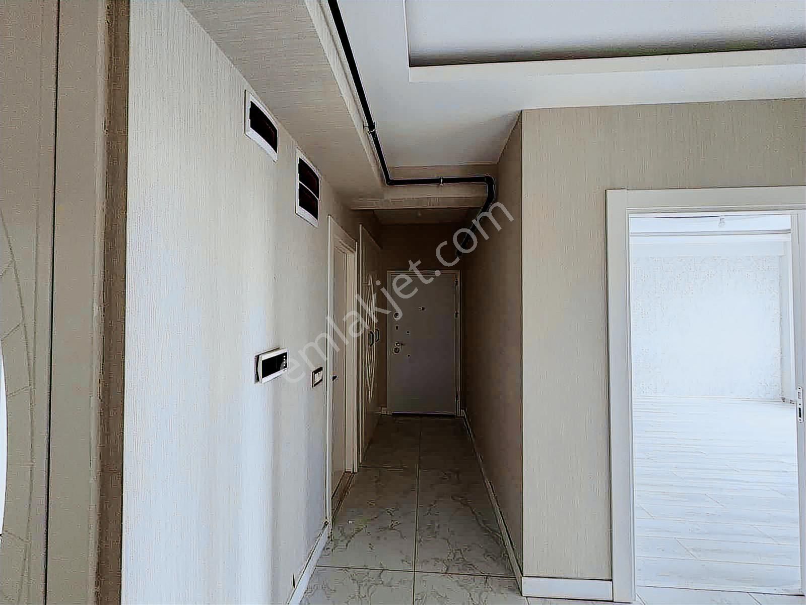 Rotadan Siverek Caddesinde Satılık 3+1 Lüks Daire - Görsel 17