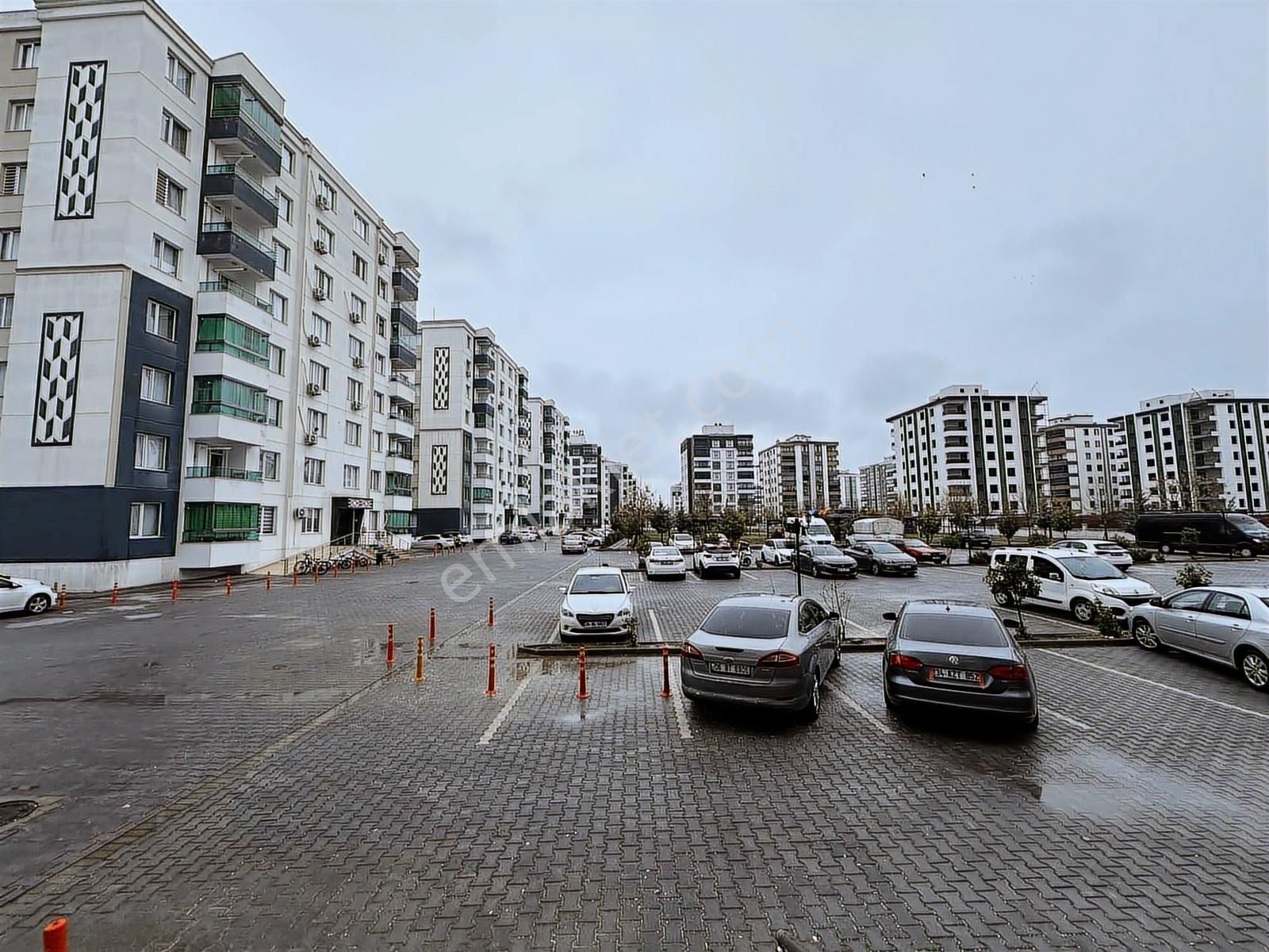 Rotadan Siverek Caddesinde Satılık 3+1 Lüks Daire - Görsel 15