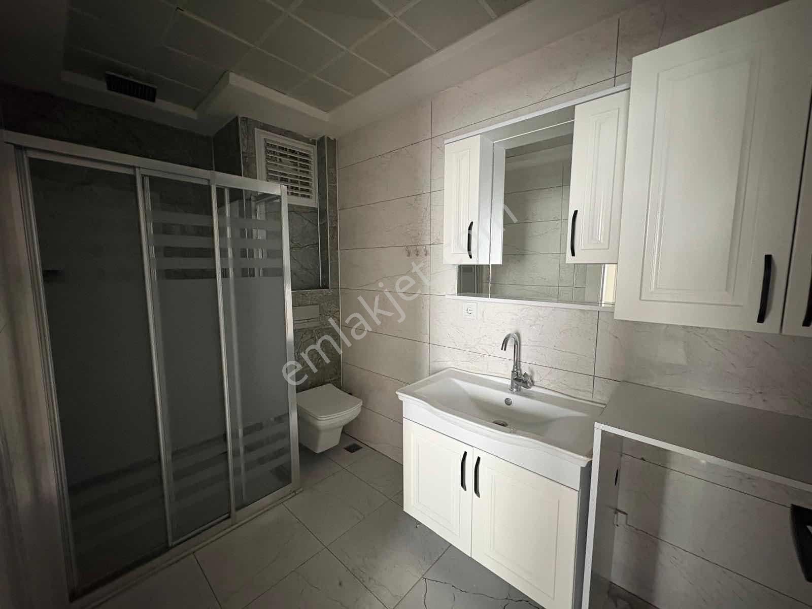 Rotadan Siverek Caddesinde Satılık 3+1 Lüks Daire - Görsel 12