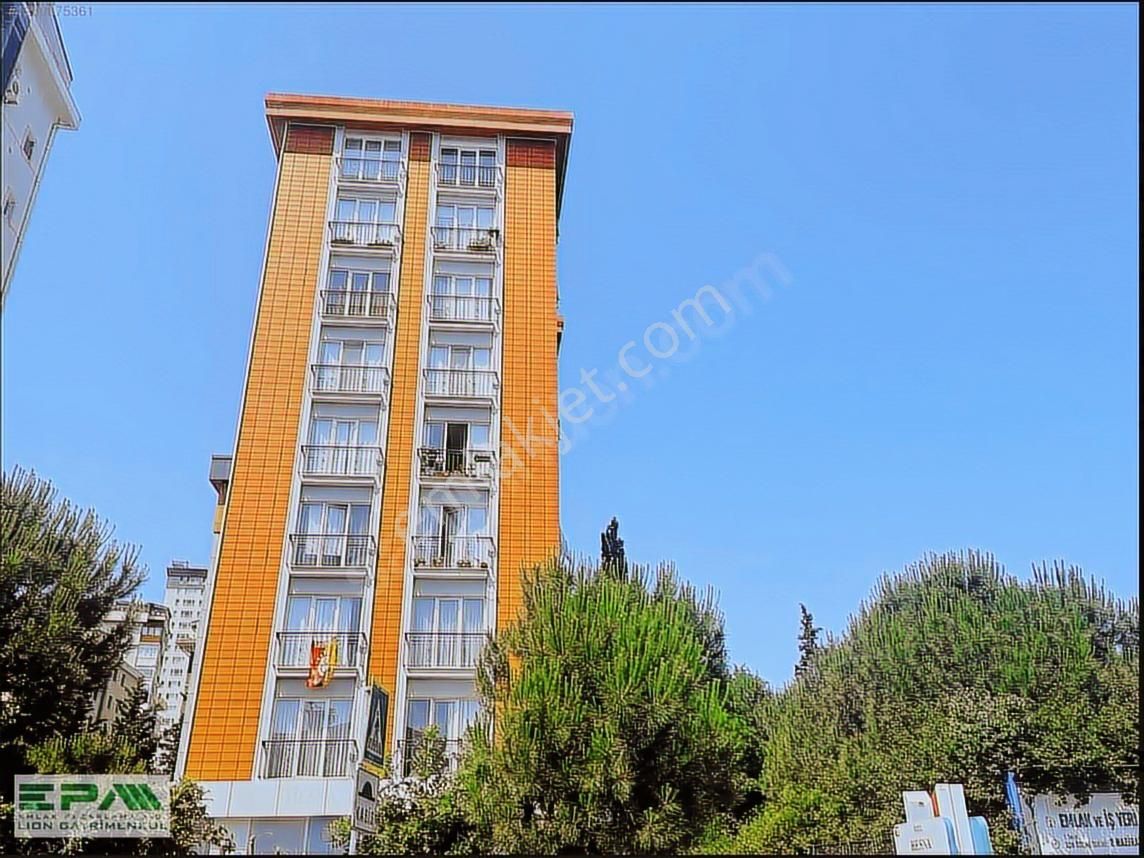 Küçükbakkalköy Metro Yürüme Mesafesi 2+1 Eşyalı Arakat Kiralık