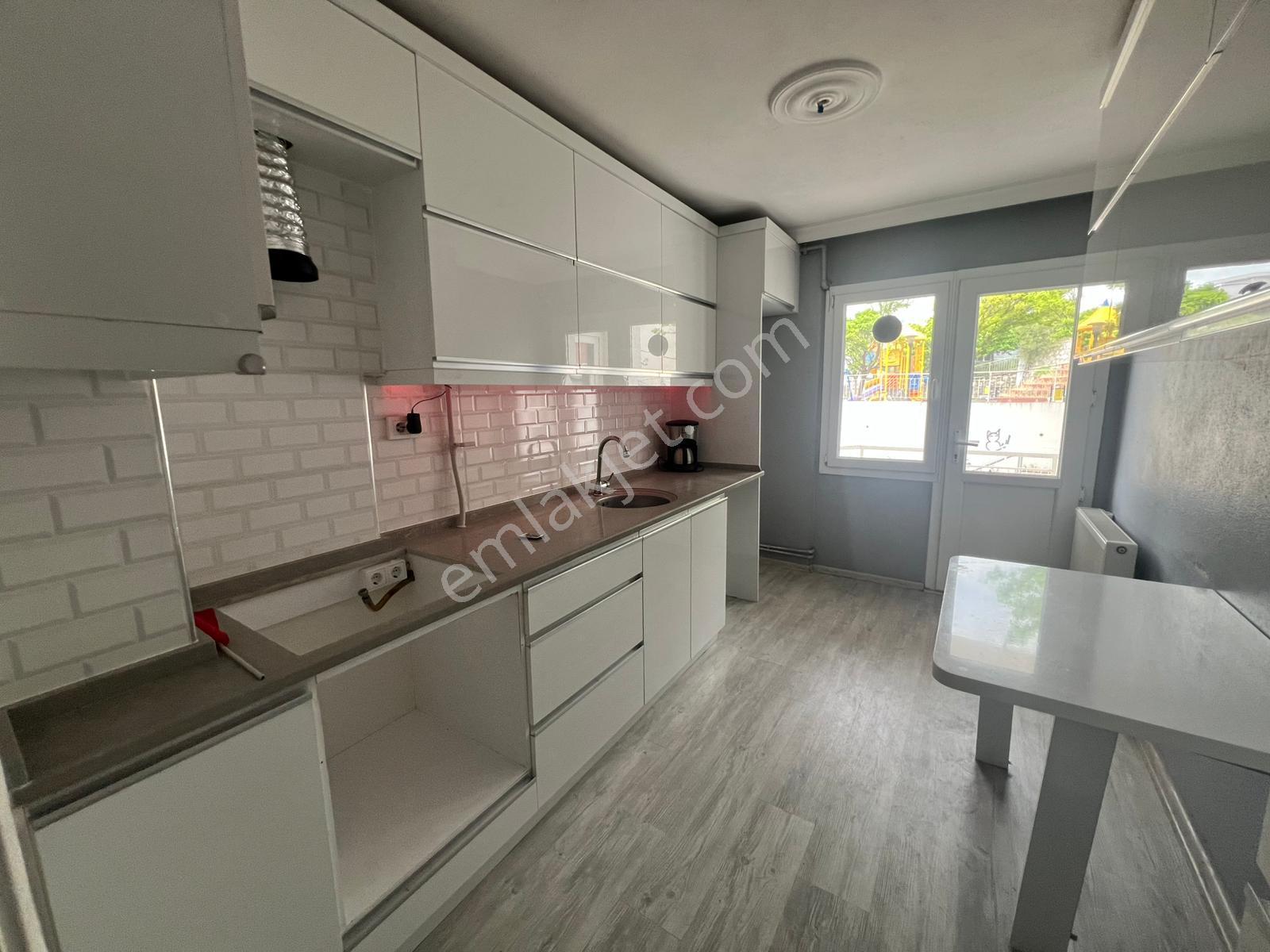 Acill Buca Yaylacık Mah.de 3+1 125m2 Dgazlı Arakat Asansörlü Bakımlı Satılık Daire - Görsel 15