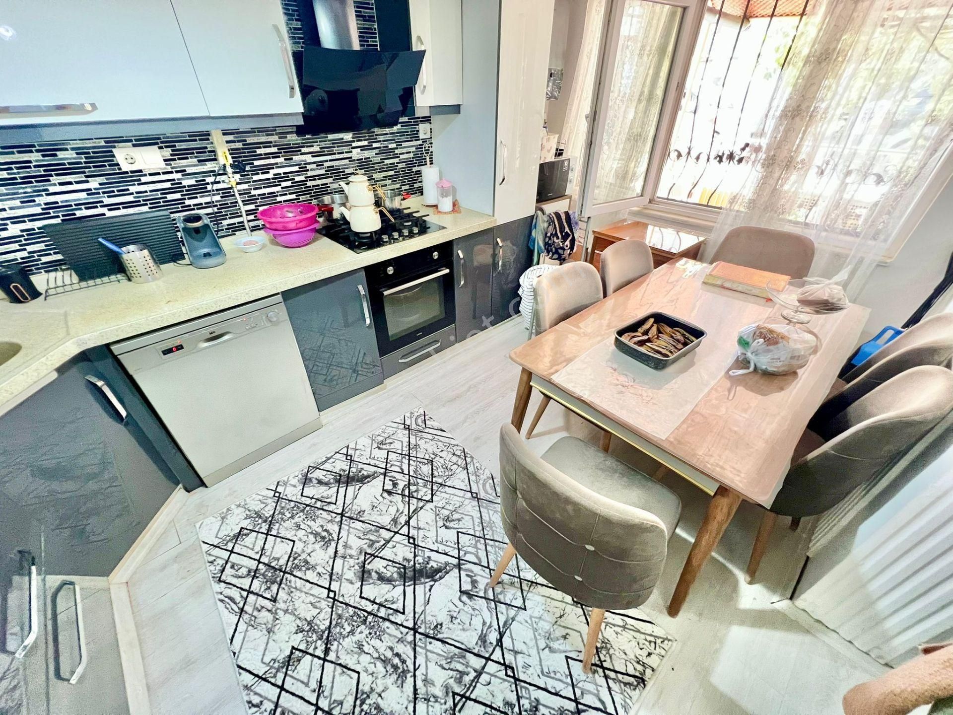 ꧁ay Emlaktan꧂altınkum'da Denize 100 Mt Müstakil Tadında Bahçe Kullanımlı Ön Cephe Satılık 1+1 Daire - Görsel 5