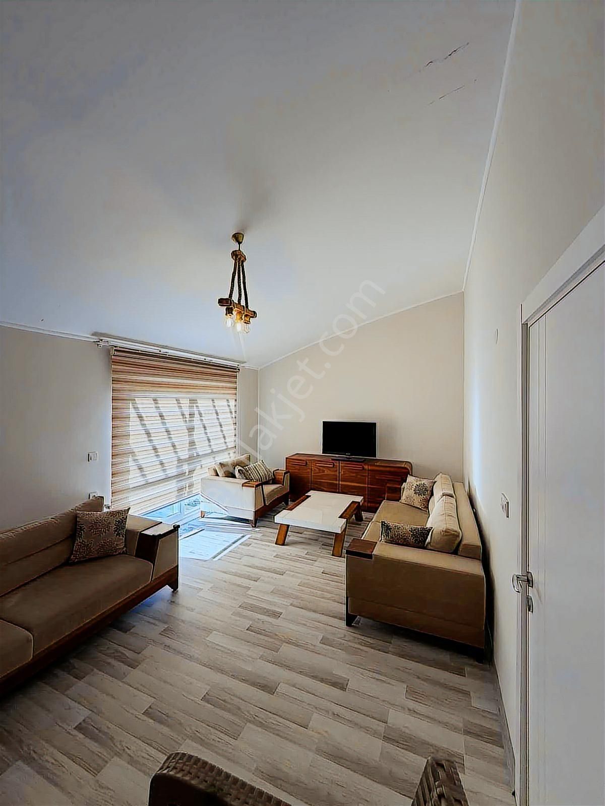 Mazıdağı'nda Havuzlu Binada Teraslı 4+1 Lüks Dubleks Daire - Görsel 3