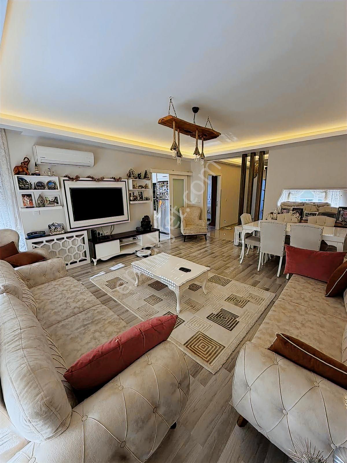 Mazıdağı'nda Havuzlu Binada Teraslı 4+1 Lüks Dubleks Daire - Görsel 7