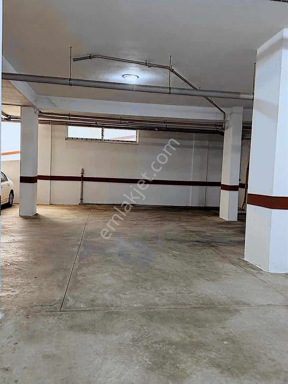 Uncalıda Havuzlu Otoparklı Ara Kat Geniş 3+1 Daire - Görsel 11