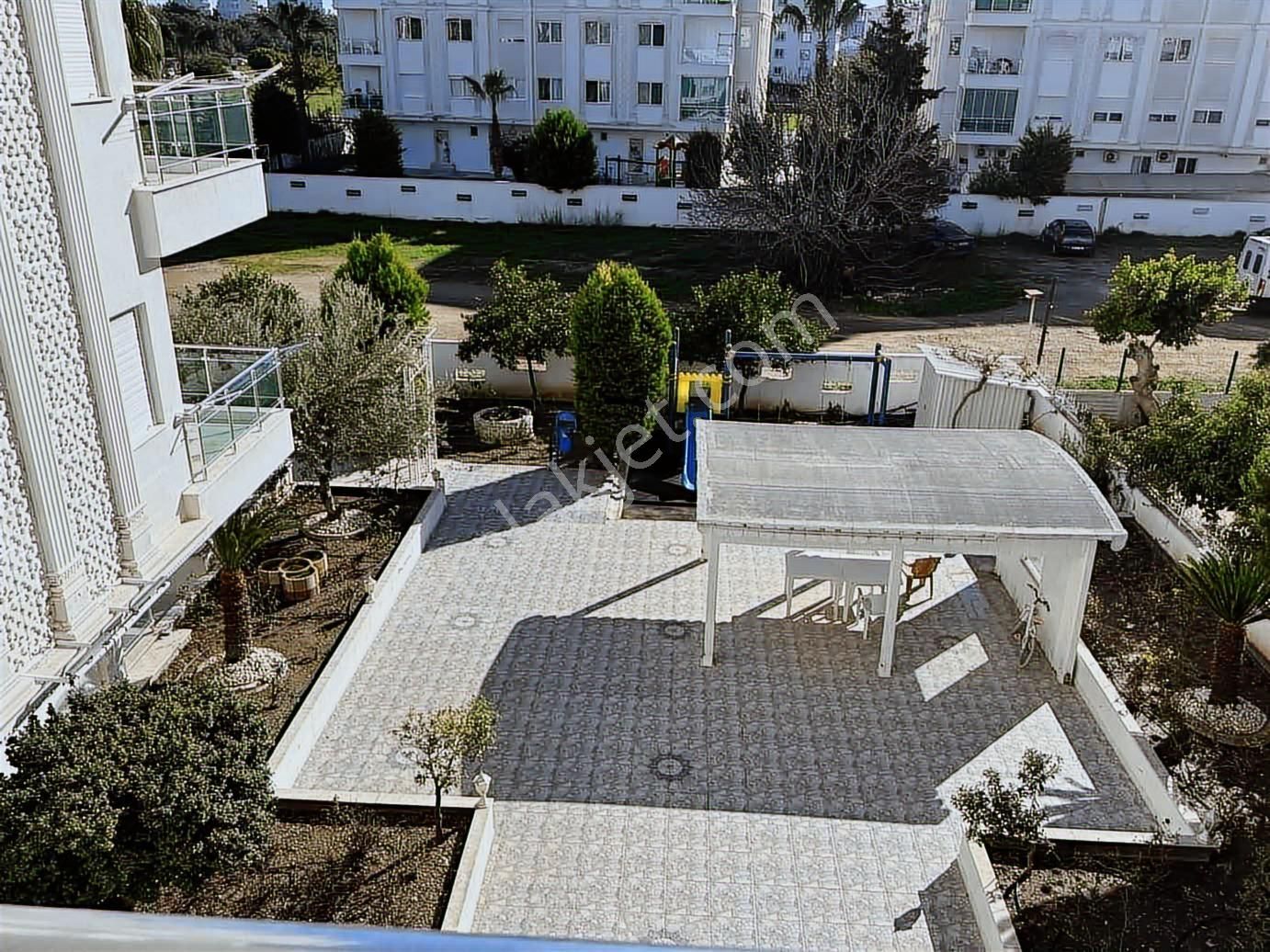Uncalıda Havuzlu Otoparklı Ara Kat Geniş 3+1 Daire - Görsel 13