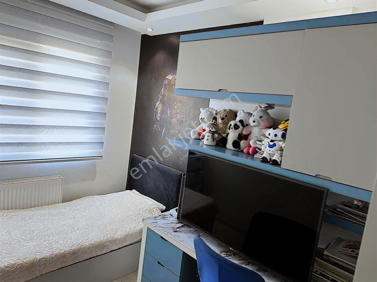 Uncalıda Havuzlu Otoparklı Ara Kat Geniş 3+1 Daire - Görsel 25