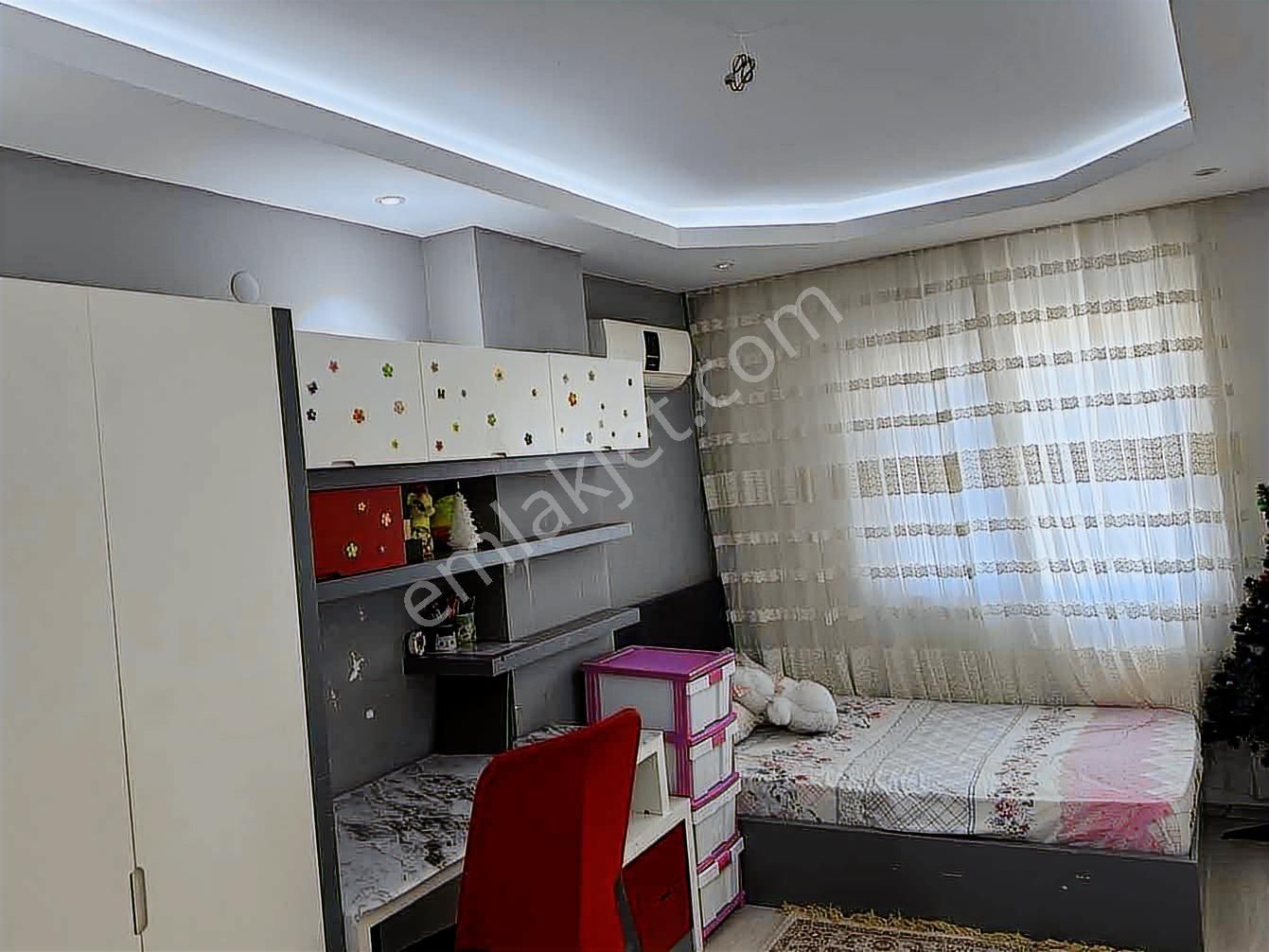 Uncalıda Havuzlu Otoparklı Ara Kat Geniş 3+1 Daire - Görsel 23