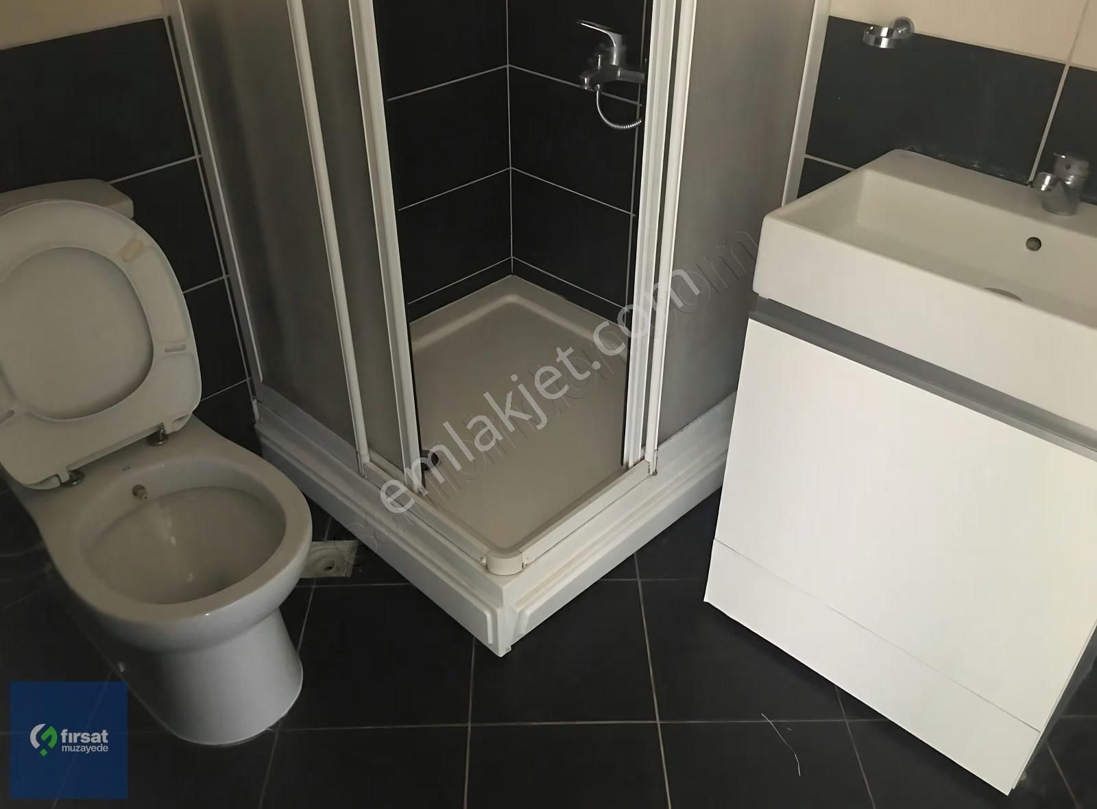 Dumankaya Dizayn'da Havuz Cephesi 1+1 Daire - Görsel 12