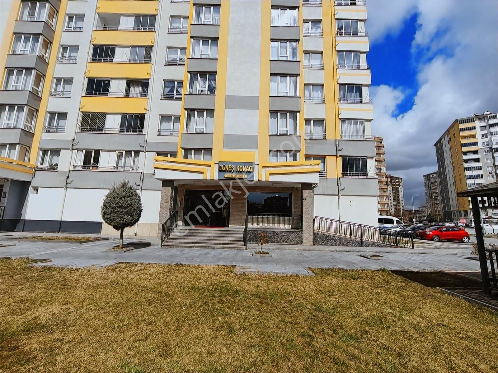 Küçük Ali Mahallesin De 3+1 Güneş Konağın Da Satılık Daire - Görsel 8