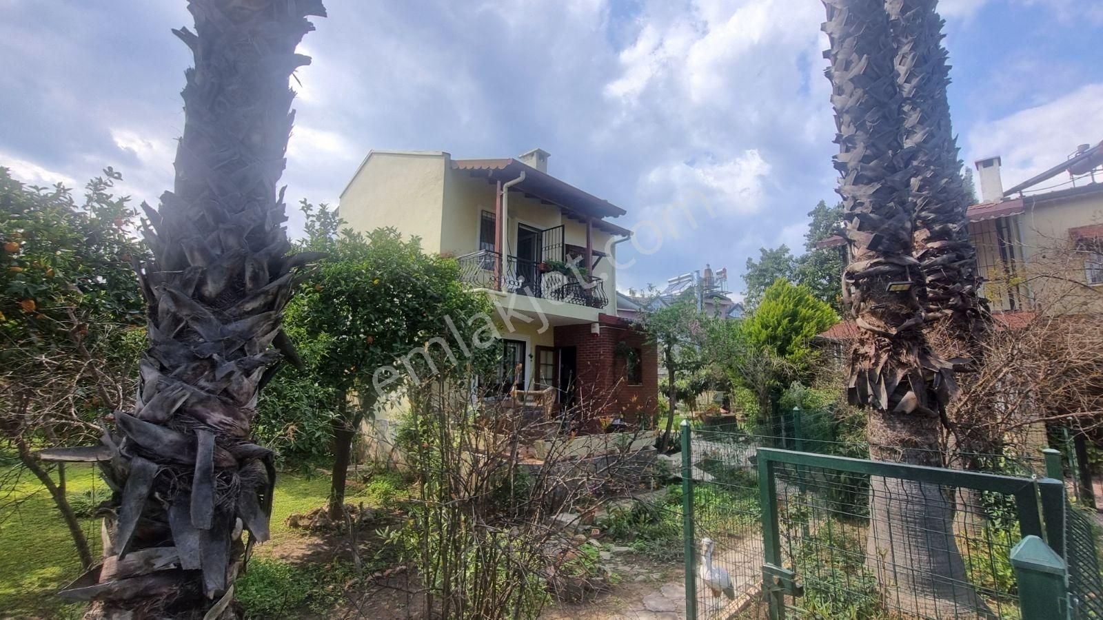 Kemer Çamyuva'da Denize Yürüme Mesafesinde Satılık 2+1 Villa - Görsel 16