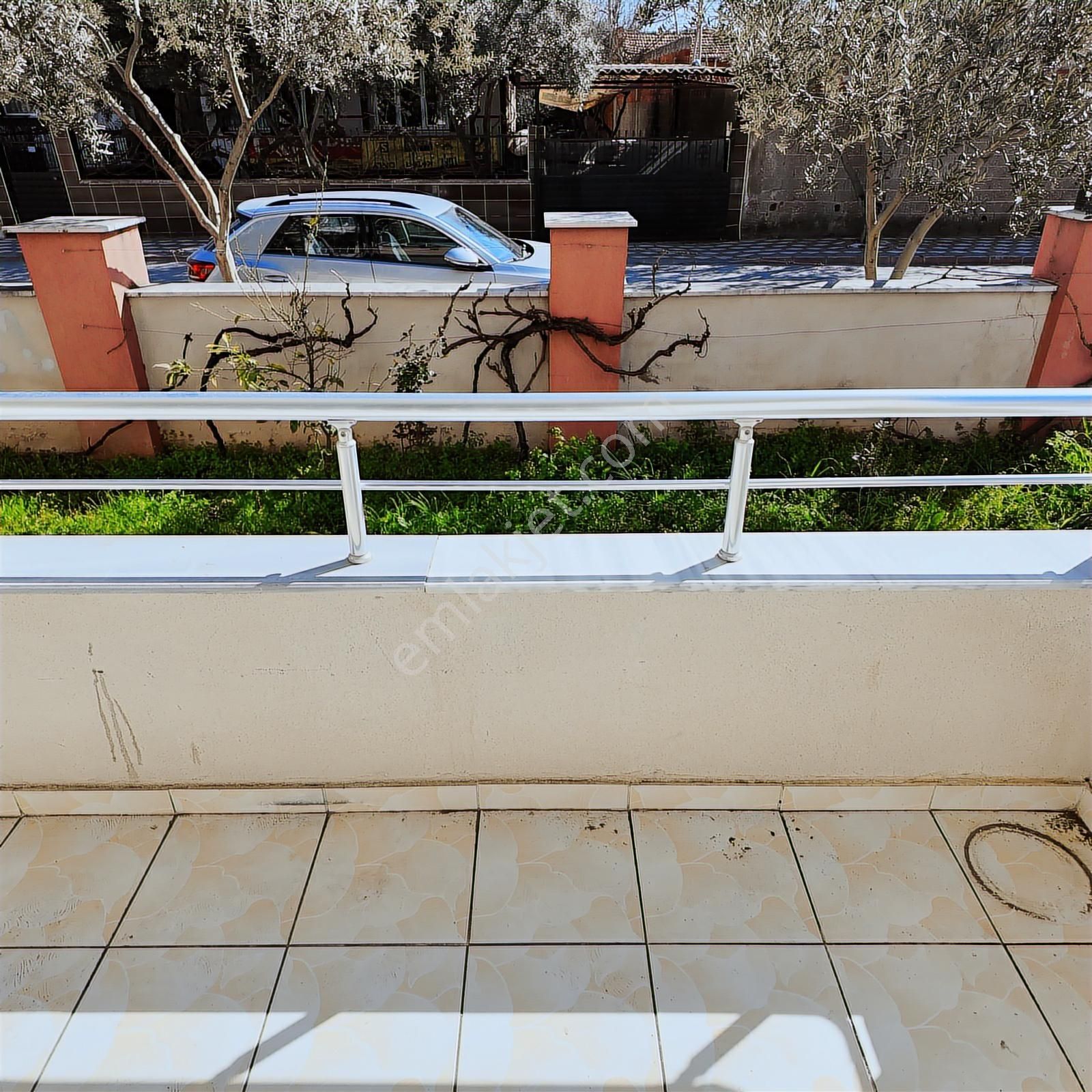 Hürriyetde Bakımlı 135 M2 3+1 Bahçeli Otoparklı Daire - Görsel 3