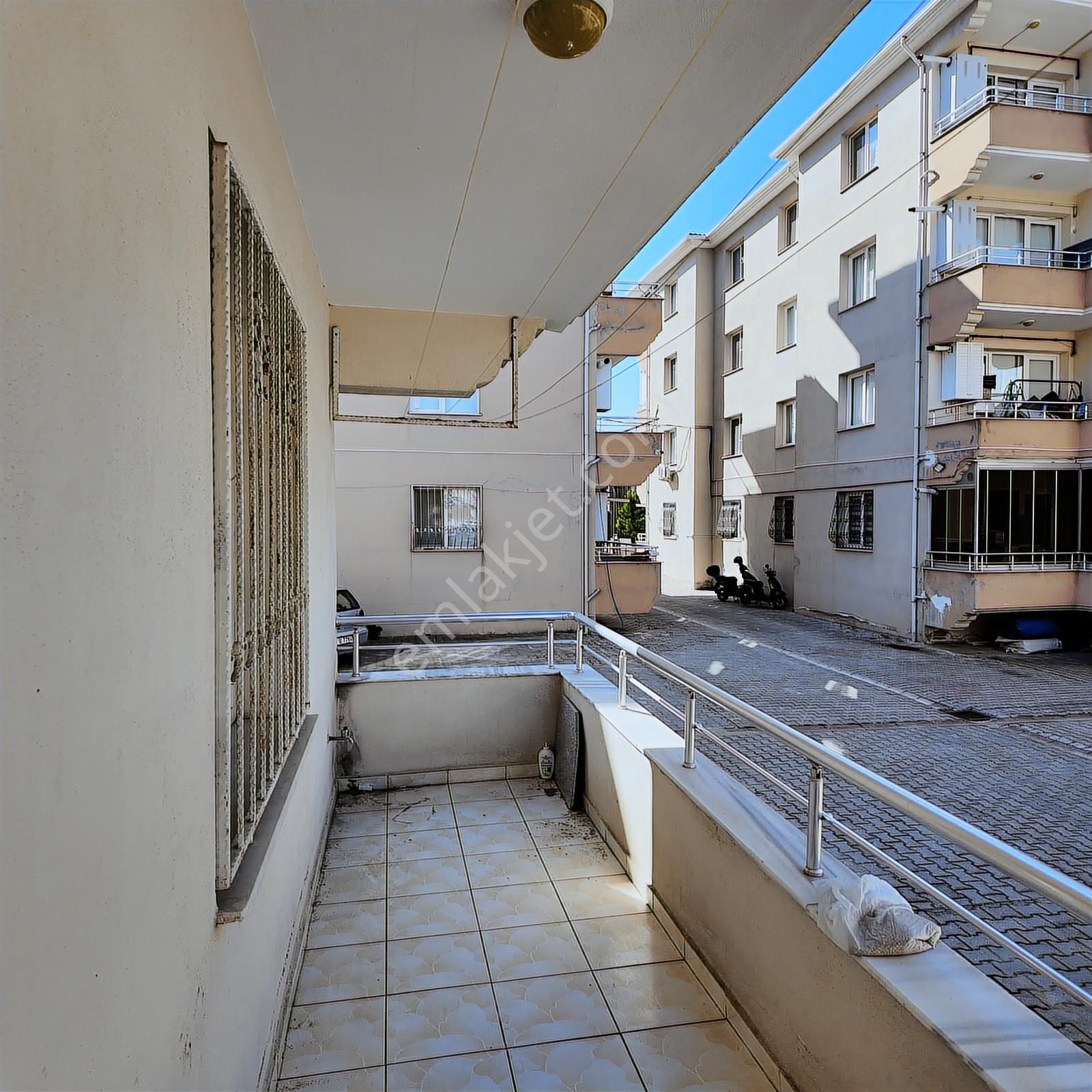 Hürriyetde Bakımlı 135 M2 3+1 Bahçeli Otoparklı Daire - Görsel 19