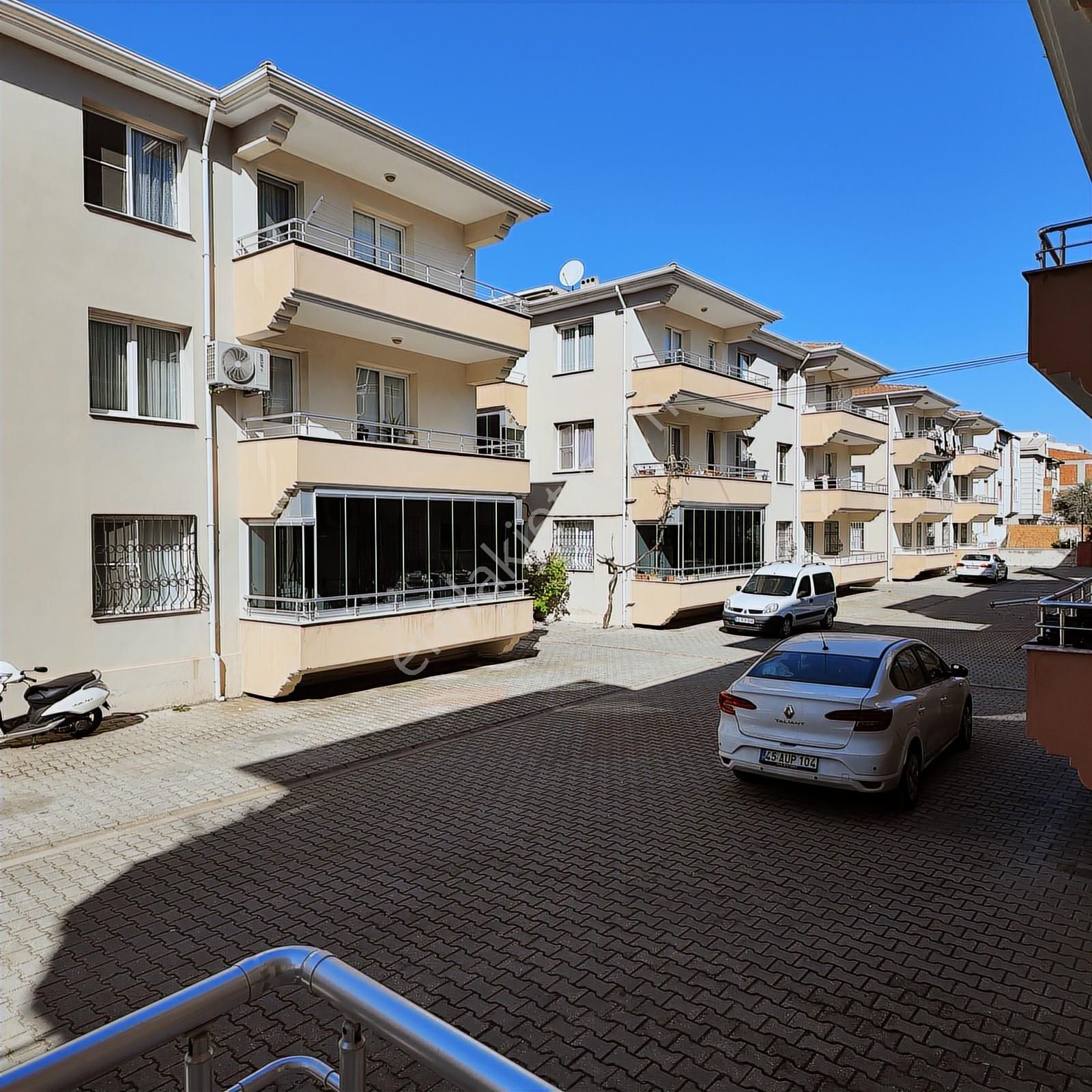 Hürriyetde Bakımlı 135 M2 3+1 Bahçeli Otoparklı Daire - Görsel 20