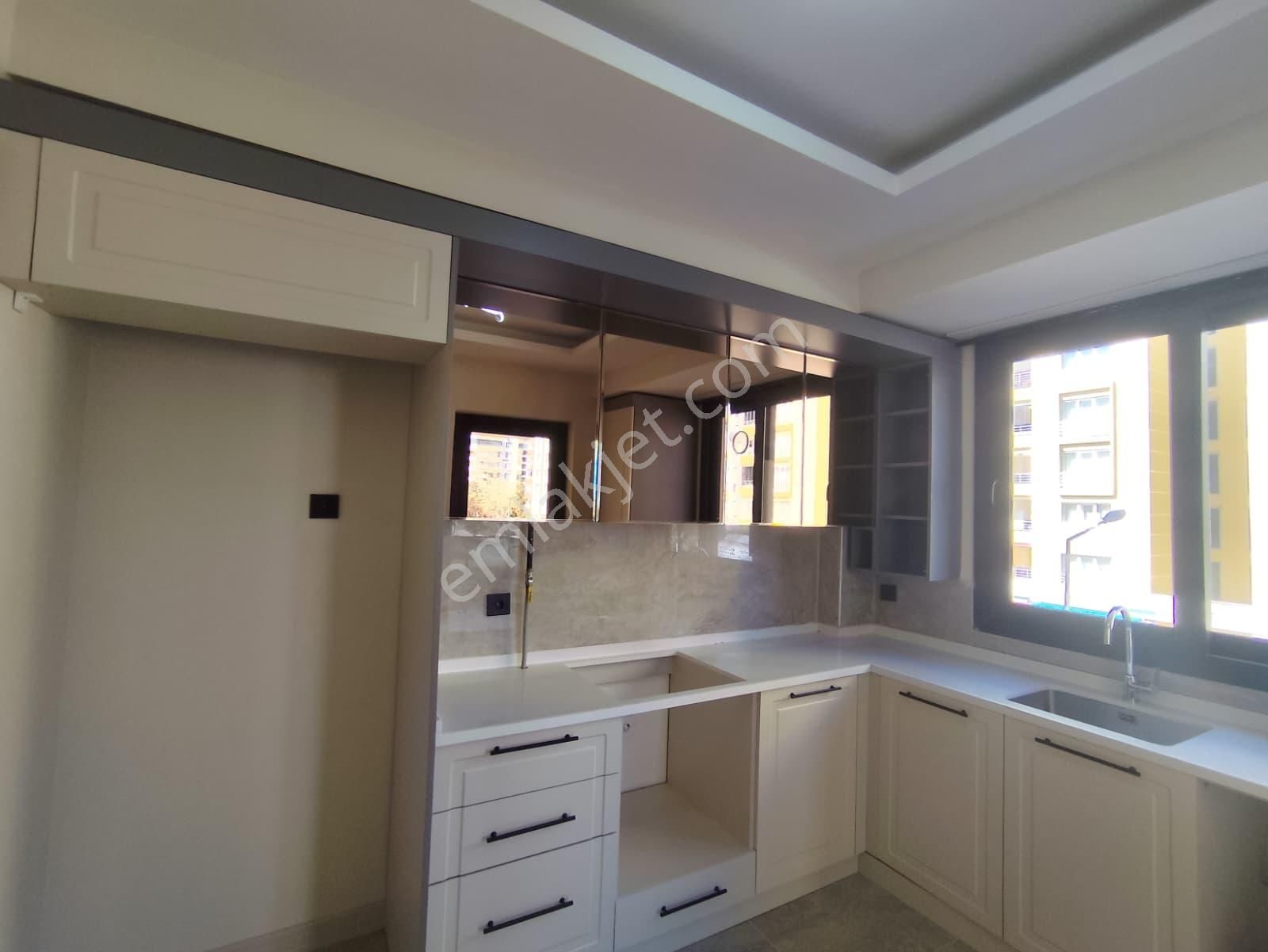 Rota'dan Kent Meydanında 2+1 Ultra Lüks Kiralık Daire - Görsel 2