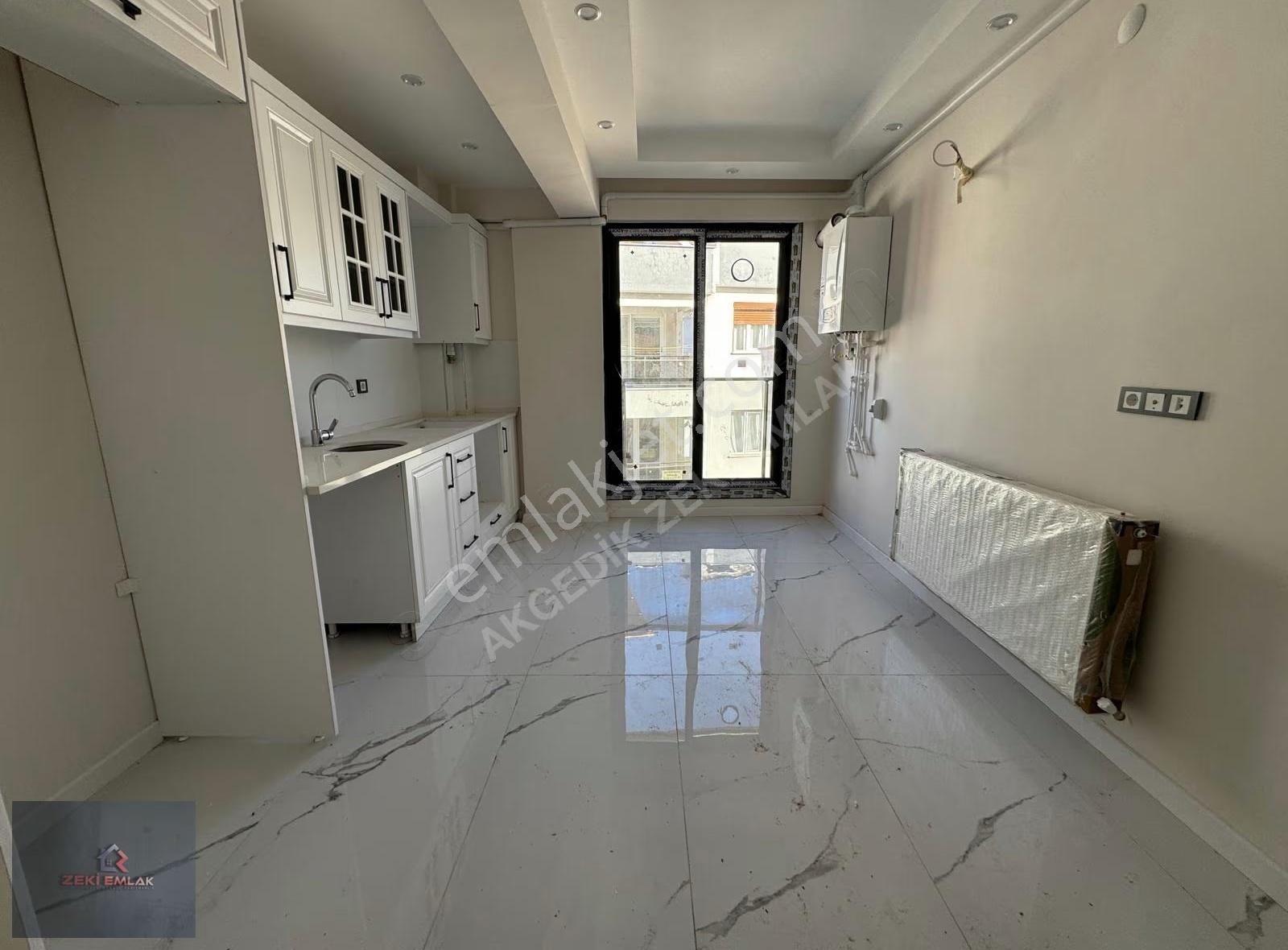 Zeki Emlak'tan Muradiye'de Satılık 2+1 Sıfır Daire - Görsel 3