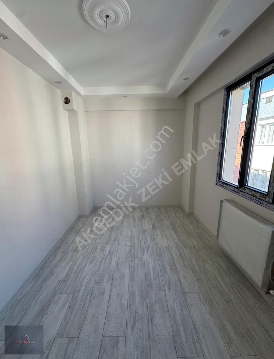 Zeki Emlak'tan Muradiye'de Satılık 2+1 Sıfır Daire - Görsel 11