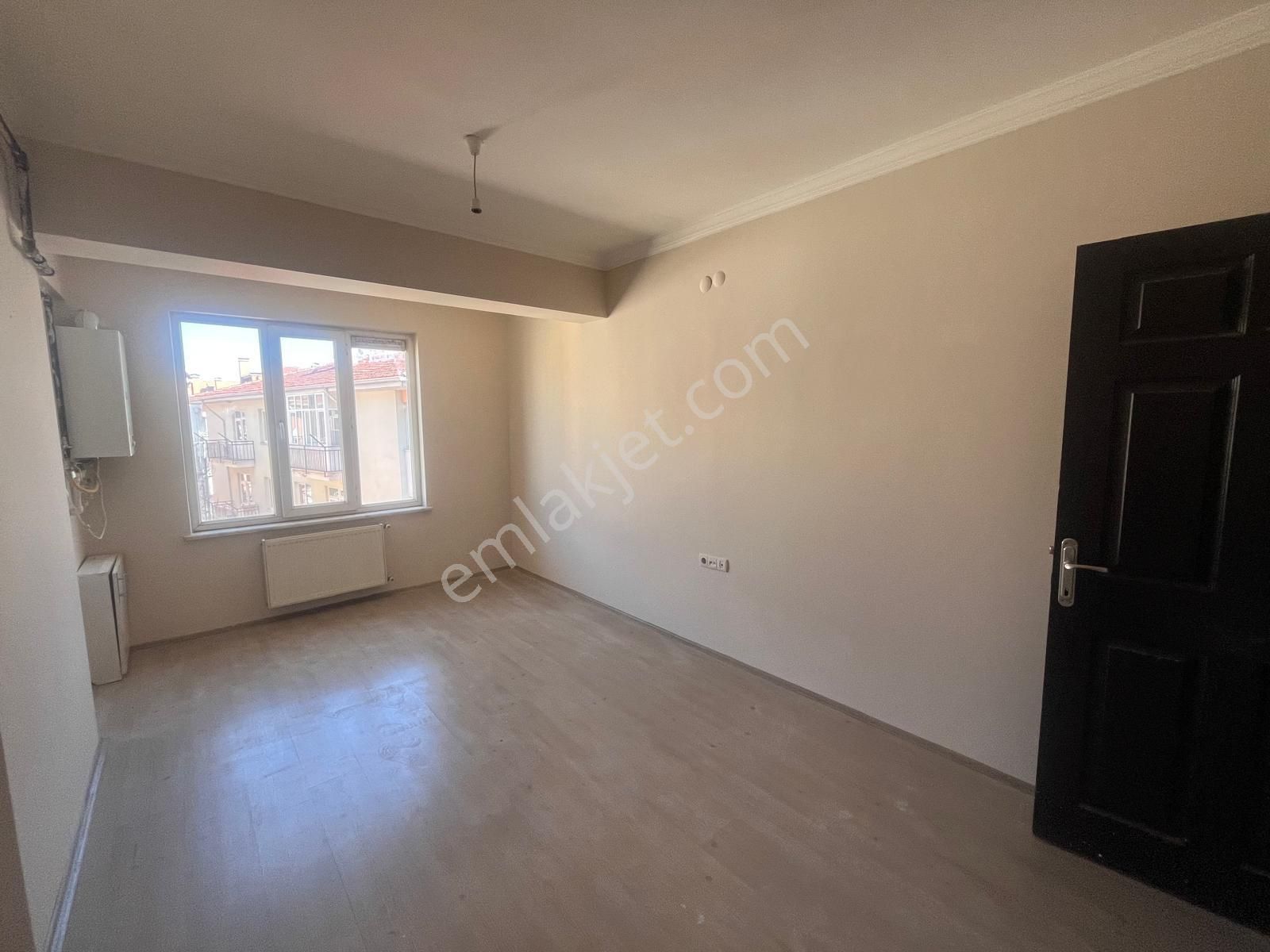 Century21 Vizyon’dan Anadolu Üni. Yakını Kiralık 2+1 Dubleks Daire - Görsel 2