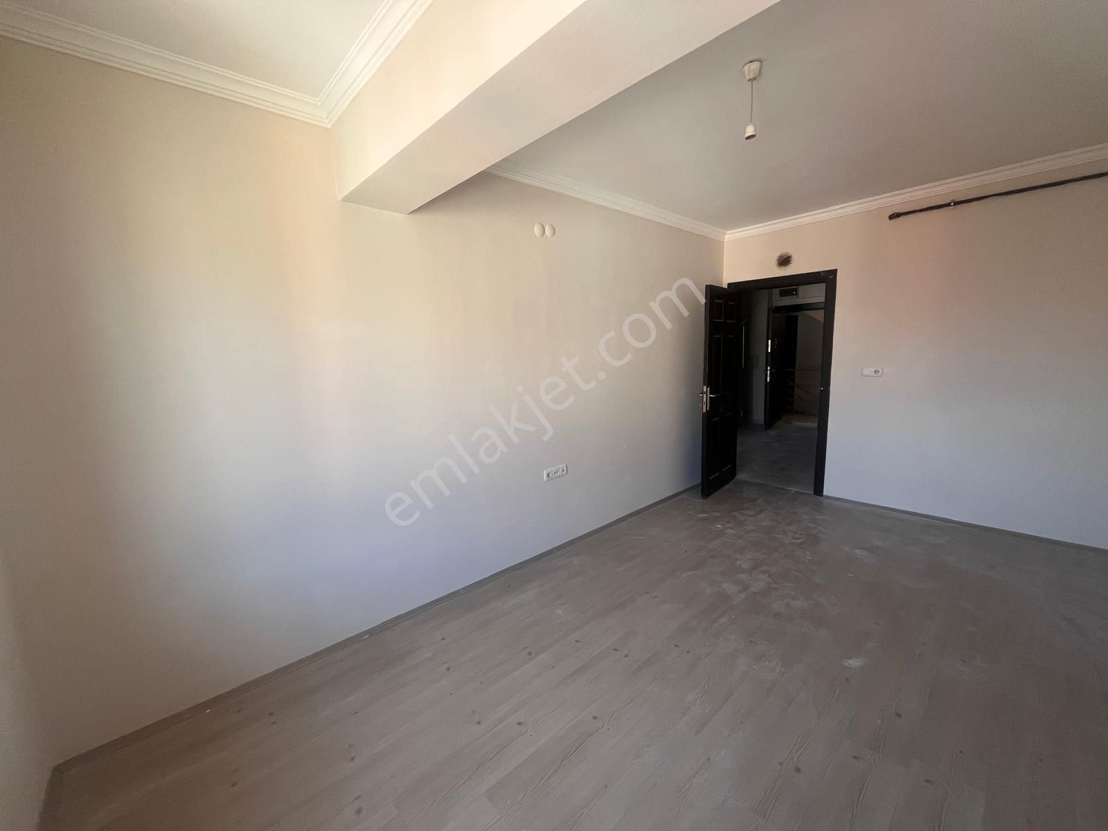 Century21 Vizyon’dan Anadolu Üni. Yakını Kiralık 2+1 Dubleks Daire - Görsel 3