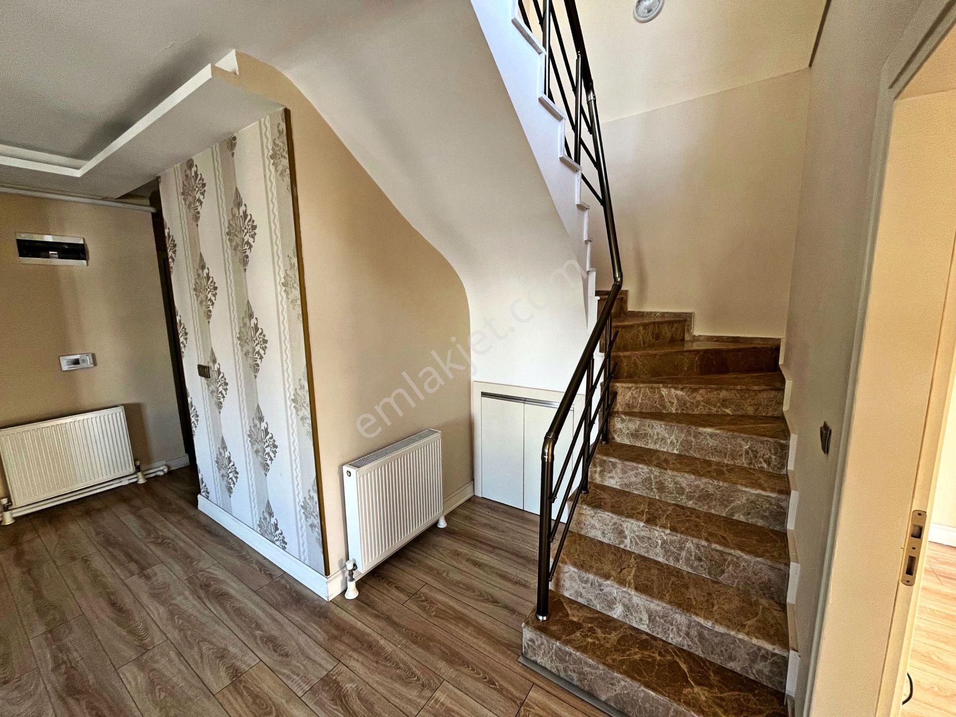 🛑🛑aktif'ten Akçay'da Satılık Yüzme Havuzlu, Otoparklı Spor Salonlu Full Donanımlı 3+1 Dublex - Görsel 14