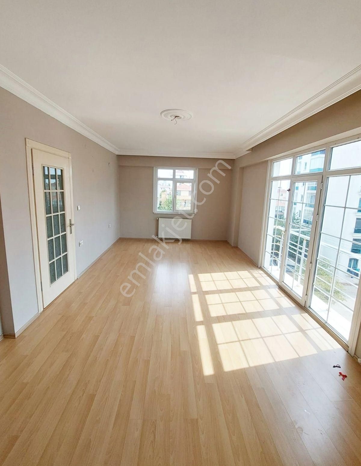 Kartal Metro Durağına Yürüme Arakat 3+1_110m2 Fırsat Kiralık - Görsel 2