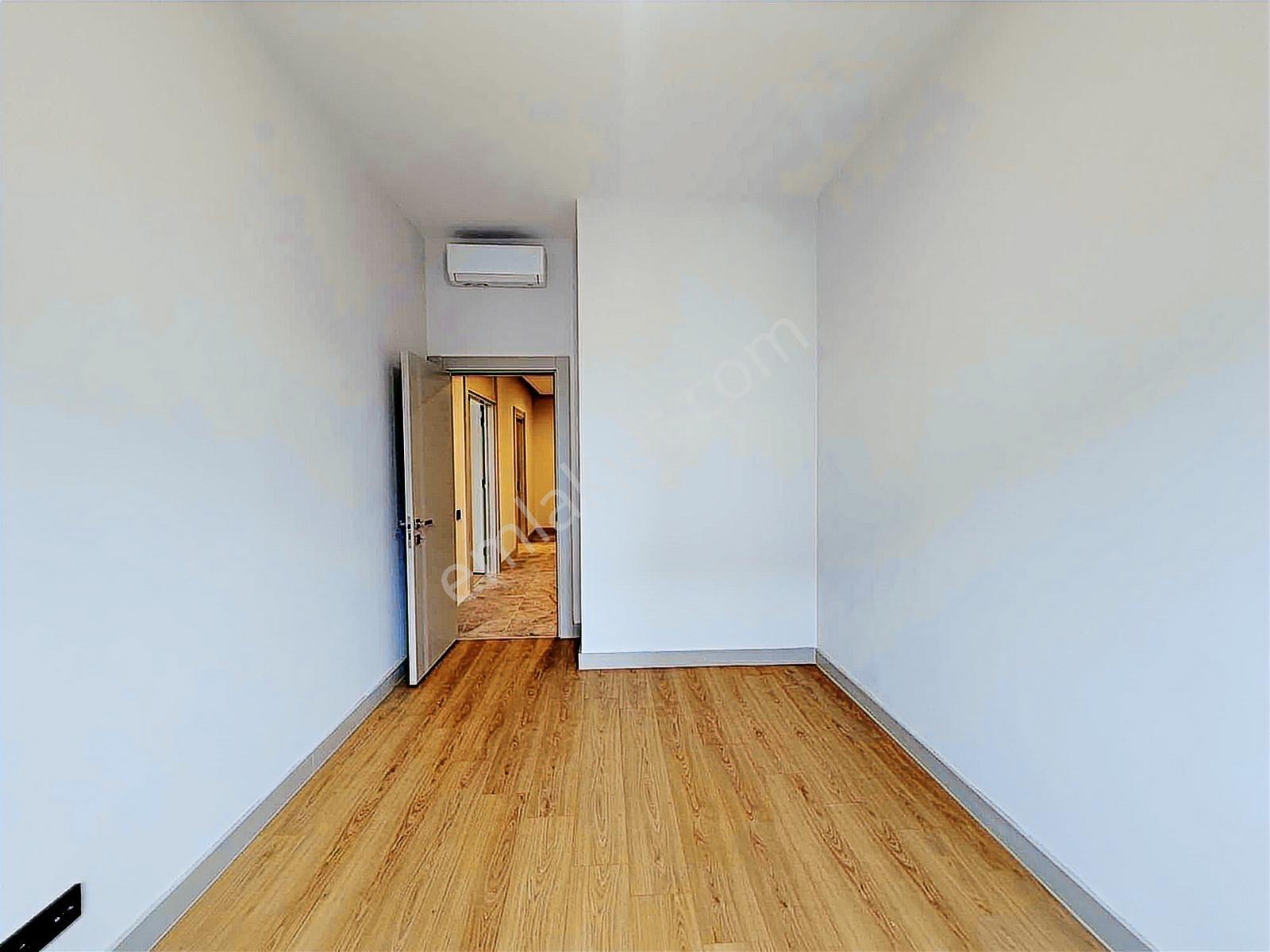 Emlak Konut Çınarköy Evleri'nde | 220 M² | 4+1 | Geniş Plan - Görsel 8