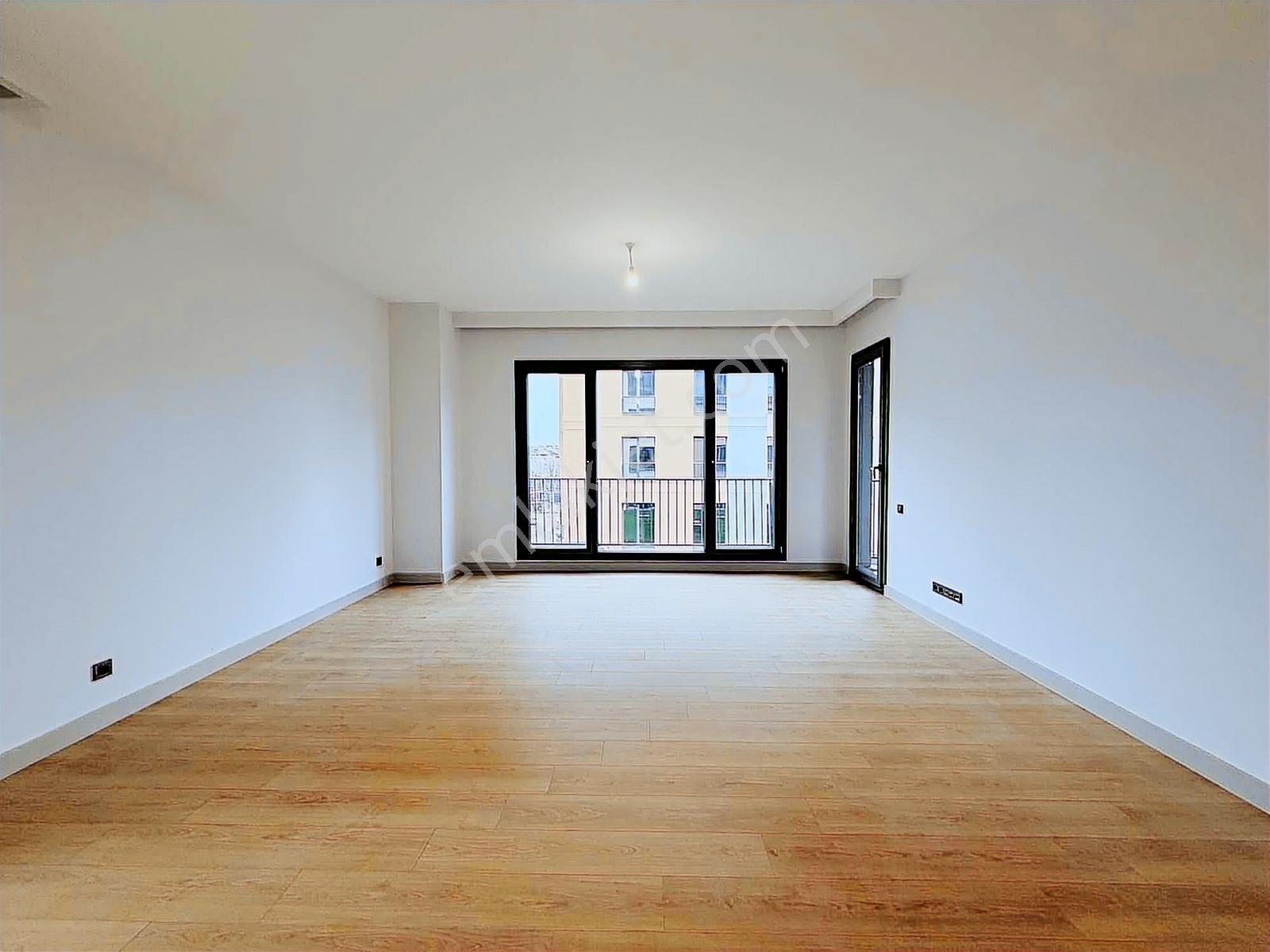 Emlak Konut Çınarköy Evleri'nde | 220 M² | 4+1 | Geniş Plan - Görsel 29