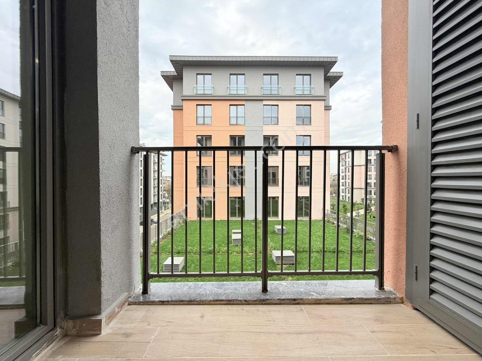 Emlak Konut Çınarköy Evleri'nde | 220 M² | 4+1 | Geniş Plan - Görsel 17