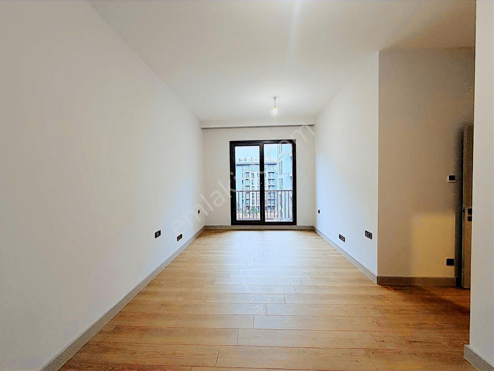 Emlak Konut Çınarköy Evleri'nde | 220 M² | 4+1 | Geniş Plan - Görsel 26
