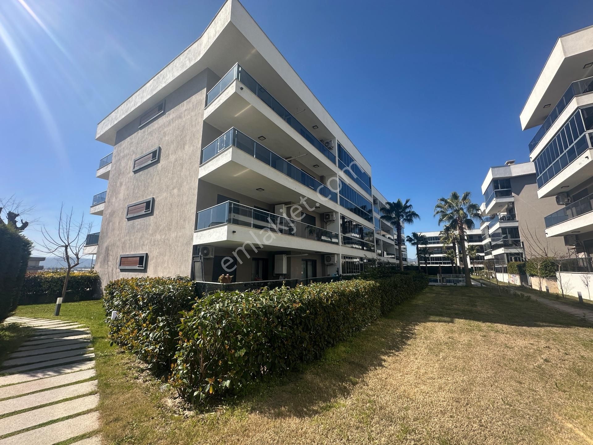 Menderes Barbaros Mahallesi Mia Garden Sitesi 3+1 Satılık Daire - Görsel 2