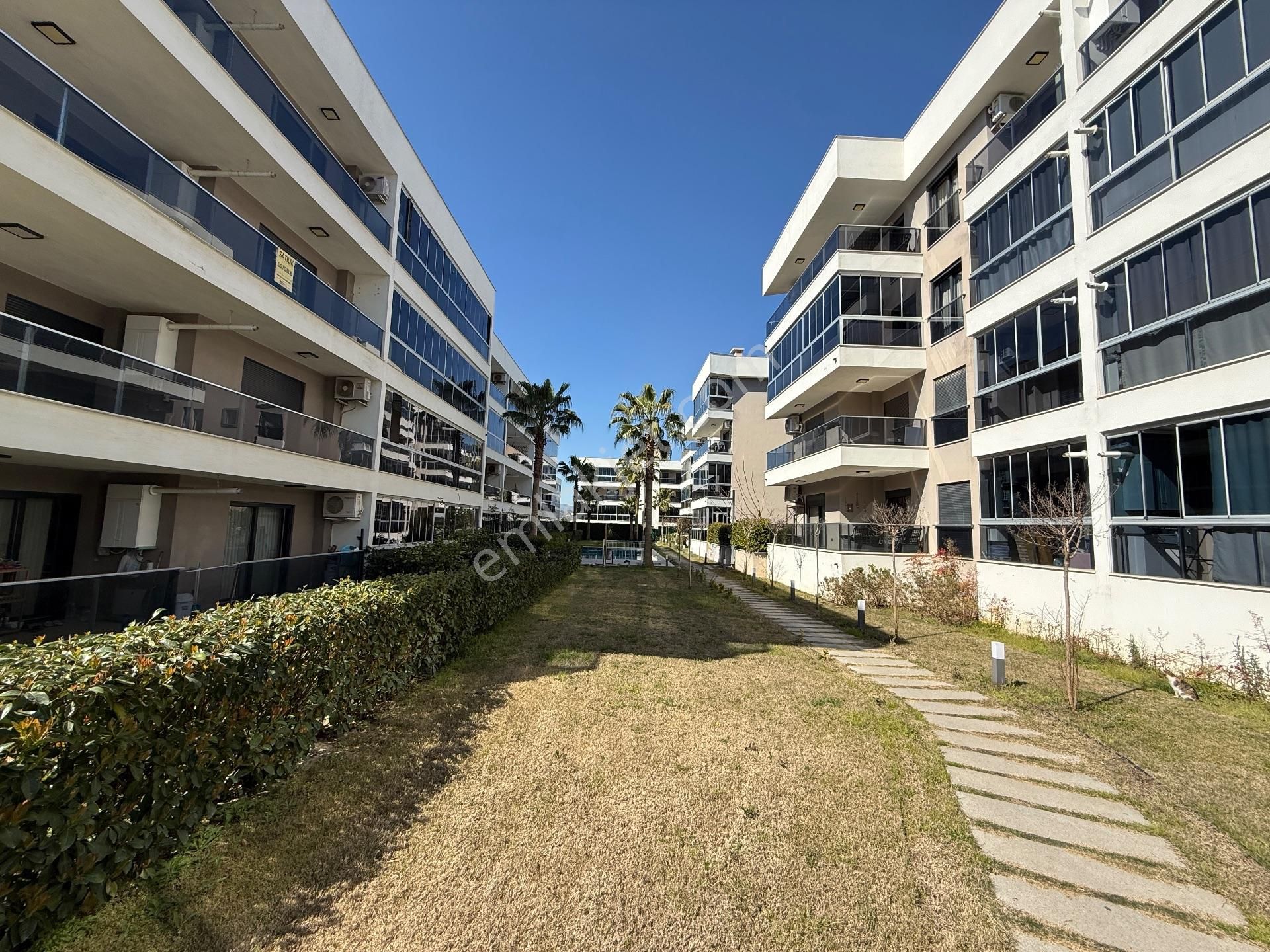 Menderes Barbaros Mahallesi Mia Garden Sitesi 3+1 Satılık Daire - Görsel 4