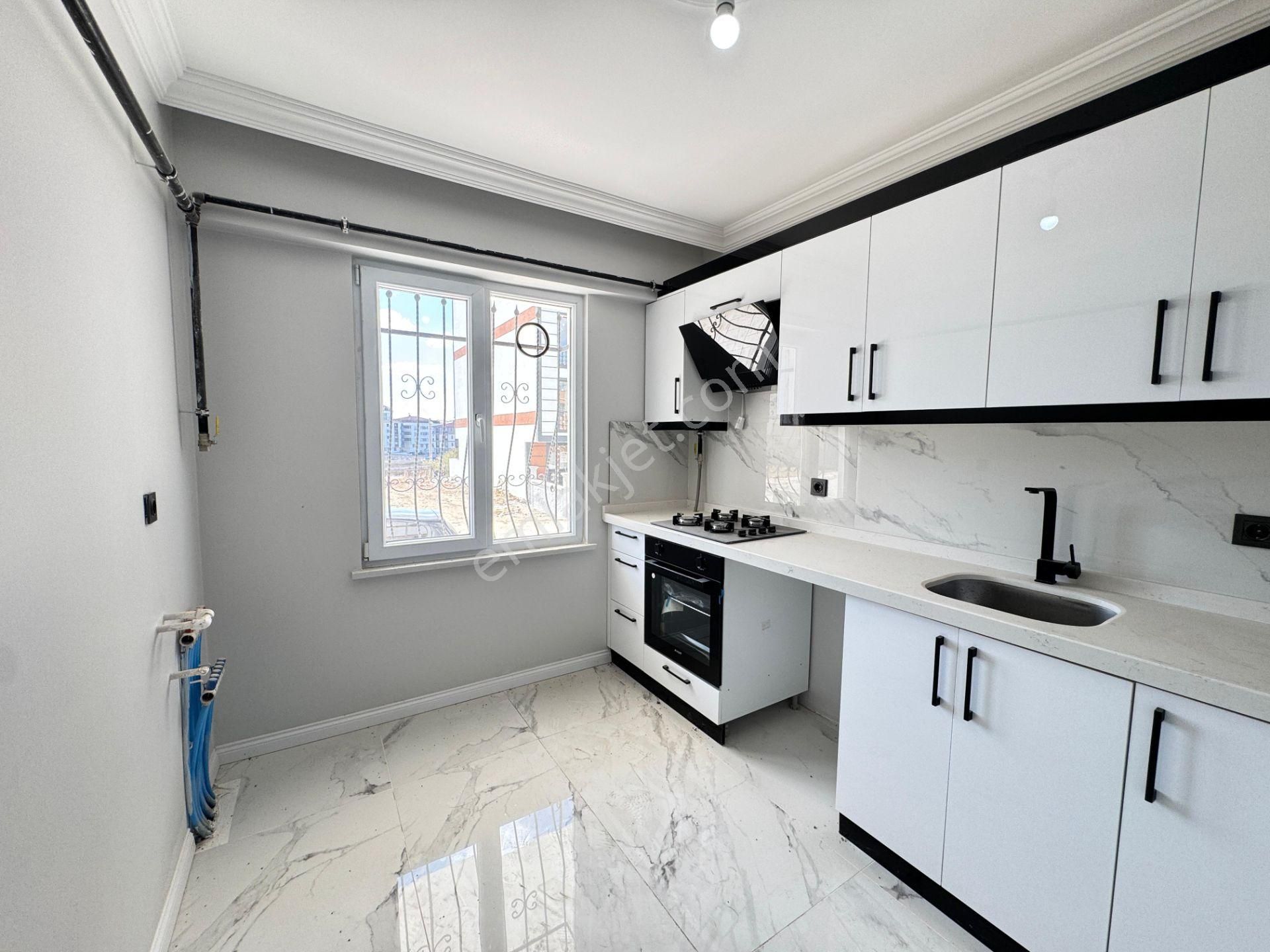 Tokay'dan Okullar Bölgesi Yerden Isıtmalı 2+1 90m2 Sıfır Yüksek Giriş Daire - Görsel 2