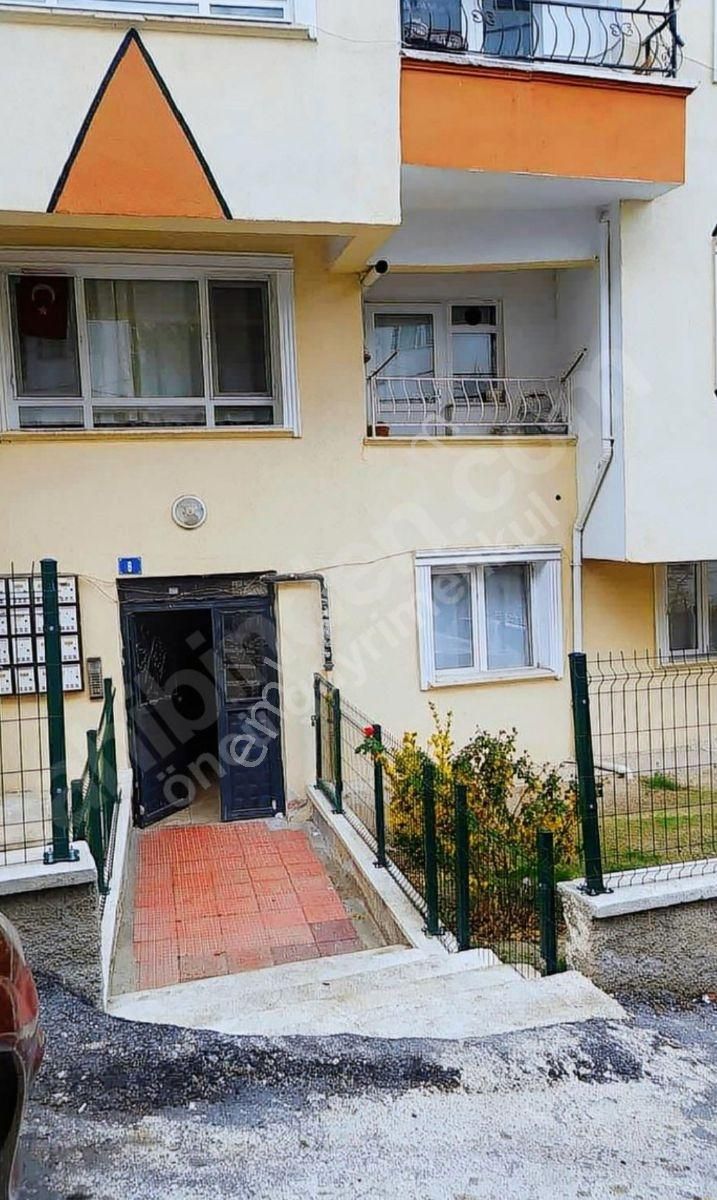 Öncü'den 30 Ağustos Mah'de Satılık 2+1 Düz Giriş