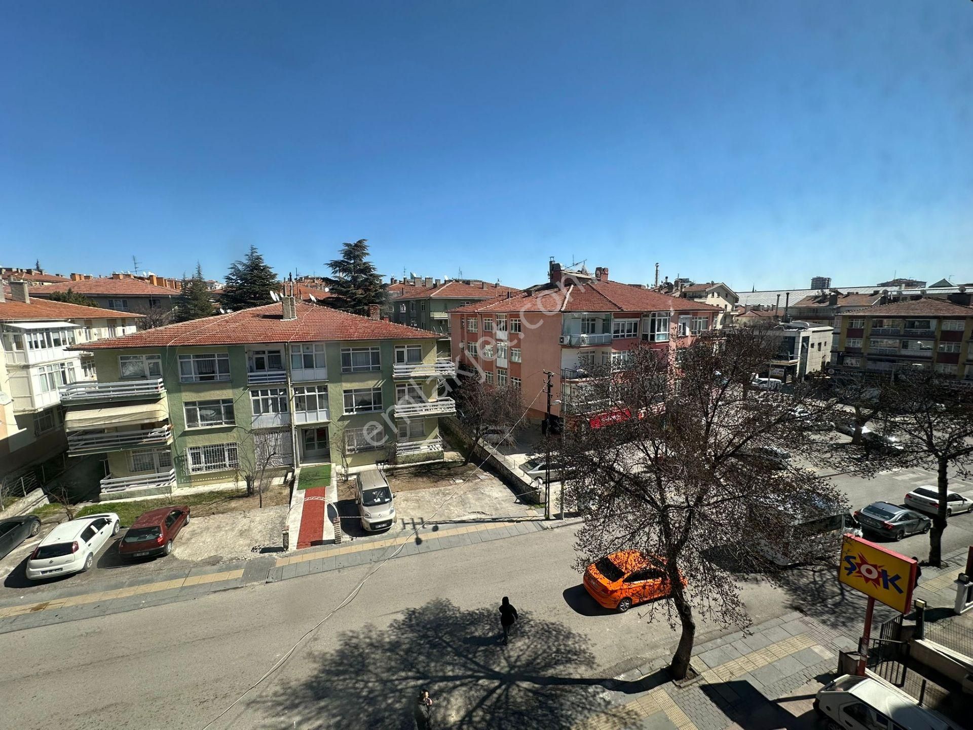 Sezgin Cad. Üzeri Asansörlü Bina 4+1 Kapalı Teras Ön Cephe - Görsel 16