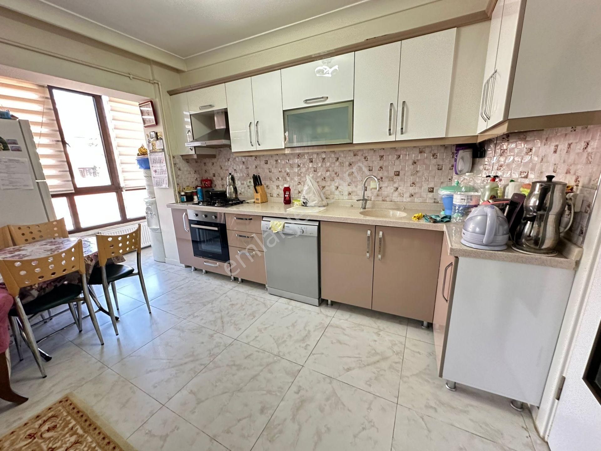 Sezgin Cad. Üzeri Asansörlü Bina 4+1 Kapalı Teras Ön Cephe - Görsel 33