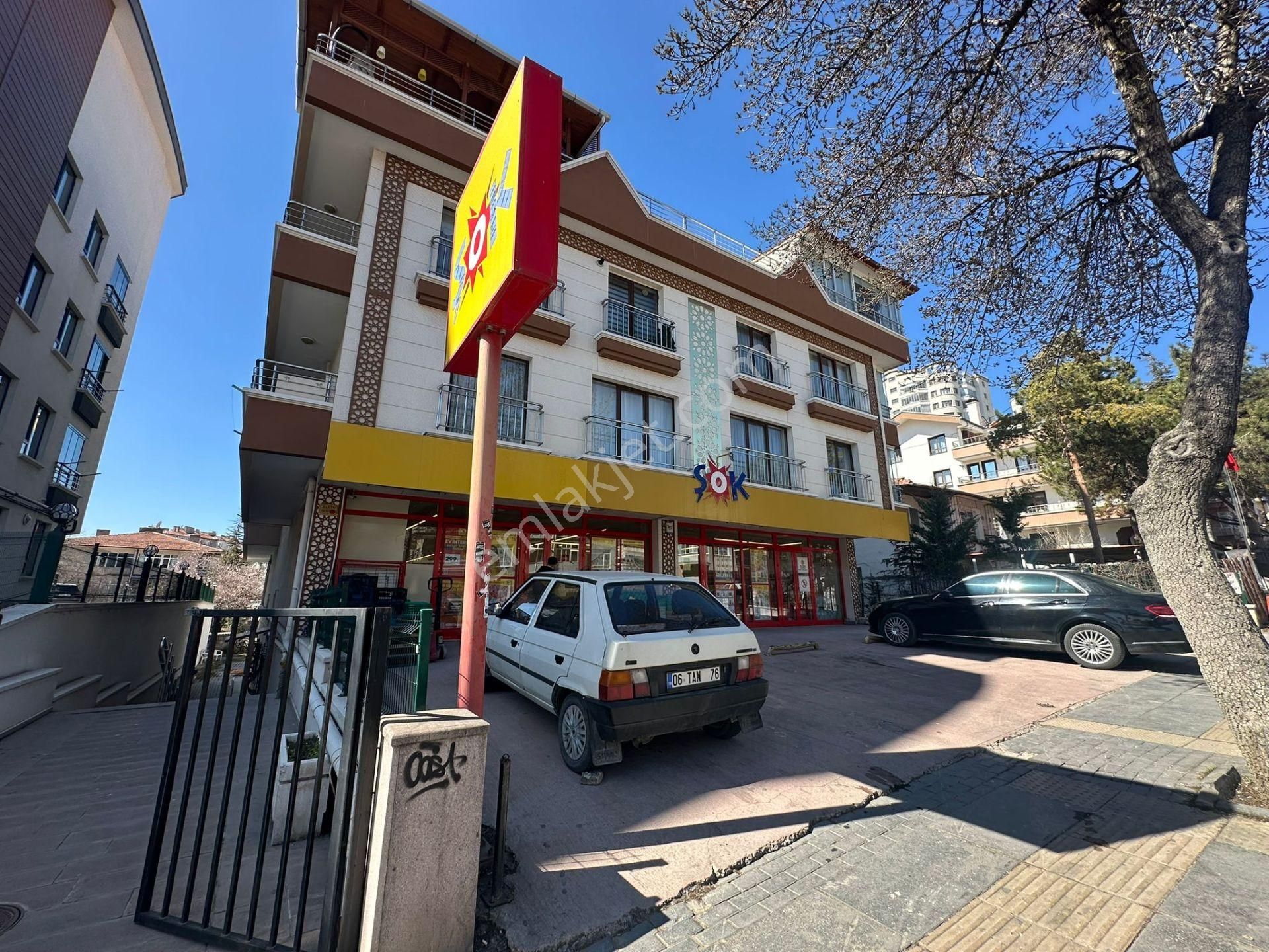 Sezgin Cad. Üzeri Asansörlü Bina 4+1 Kapalı Teras Ön Cephe