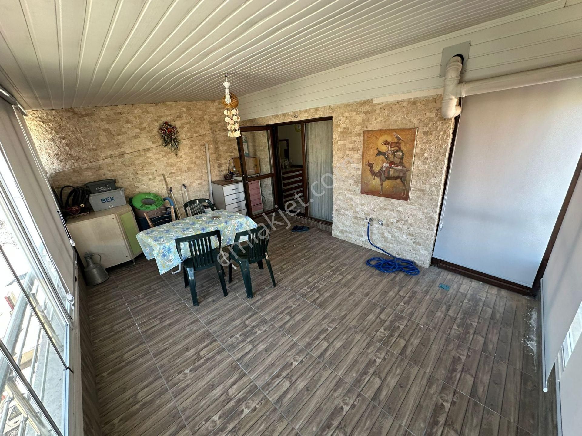 Sezgin Cad. Üzeri Asansörlü Bina 4+1 Kapalı Teras Ön Cephe - Görsel 19