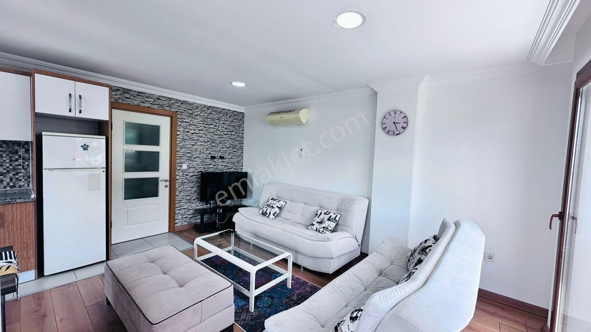 Kuşadası Kadınlar Denizi'nde 1+1 Plaja 50 Metre Mesafede Kiralık Daire - Görsel 12