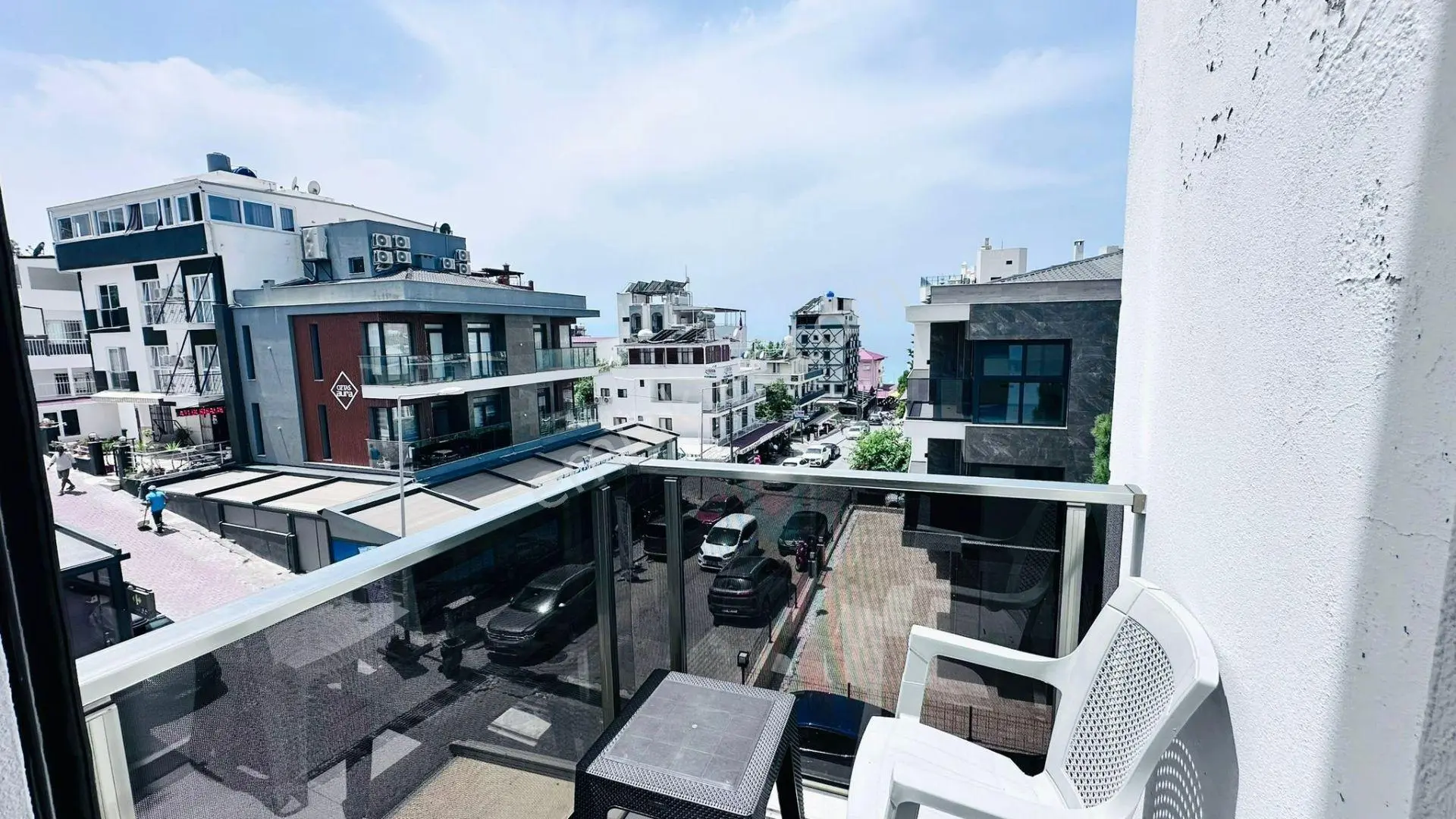 Kuşadası Kadınlar Denizi'nde 1+1 Plaja 50 Metre Mesafede Kiralık Daire - Görsel 4