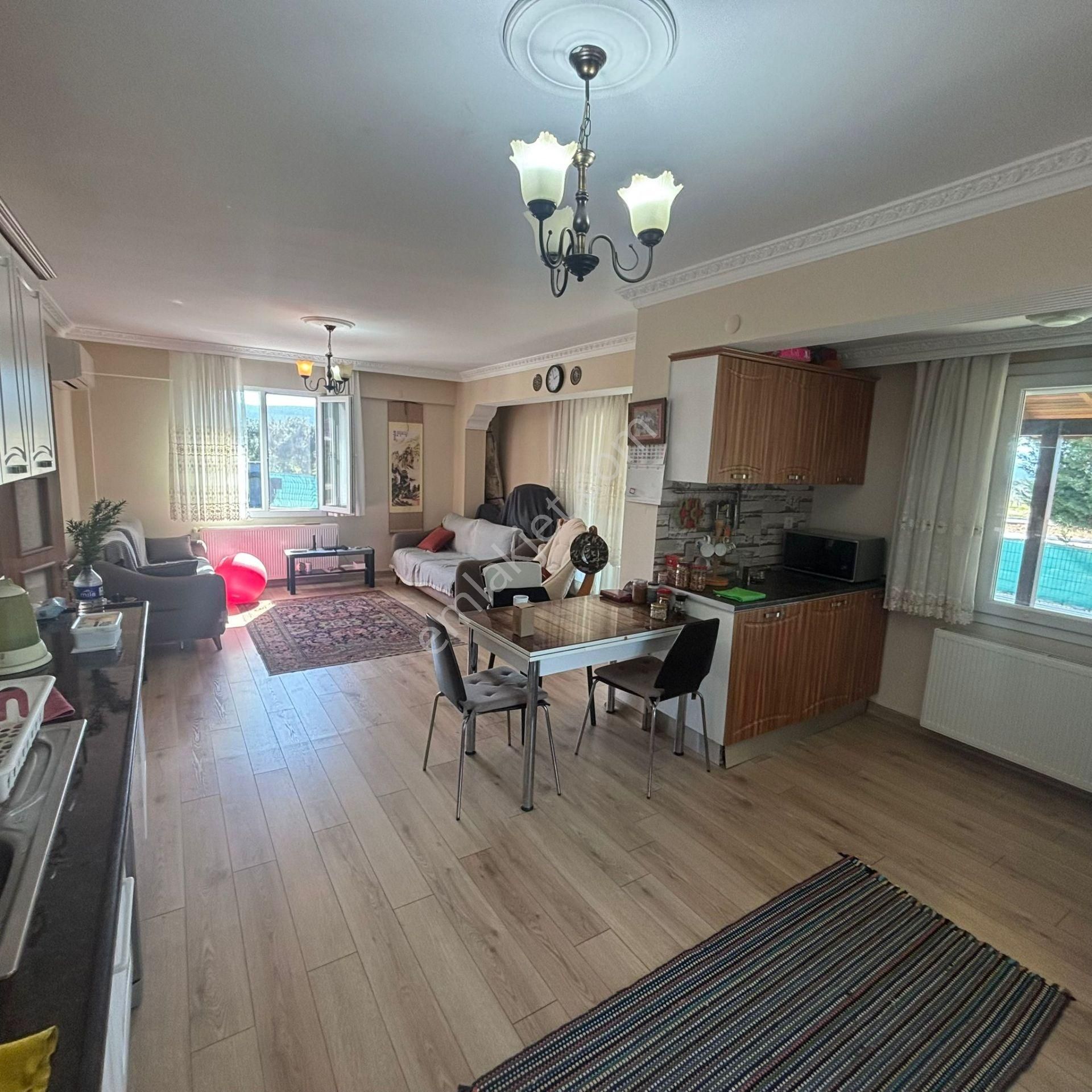 Menderes Turyap'tan Çakaltepe'de 2018m² İmarlı Koop. Hisse Arsa - Görsel 8