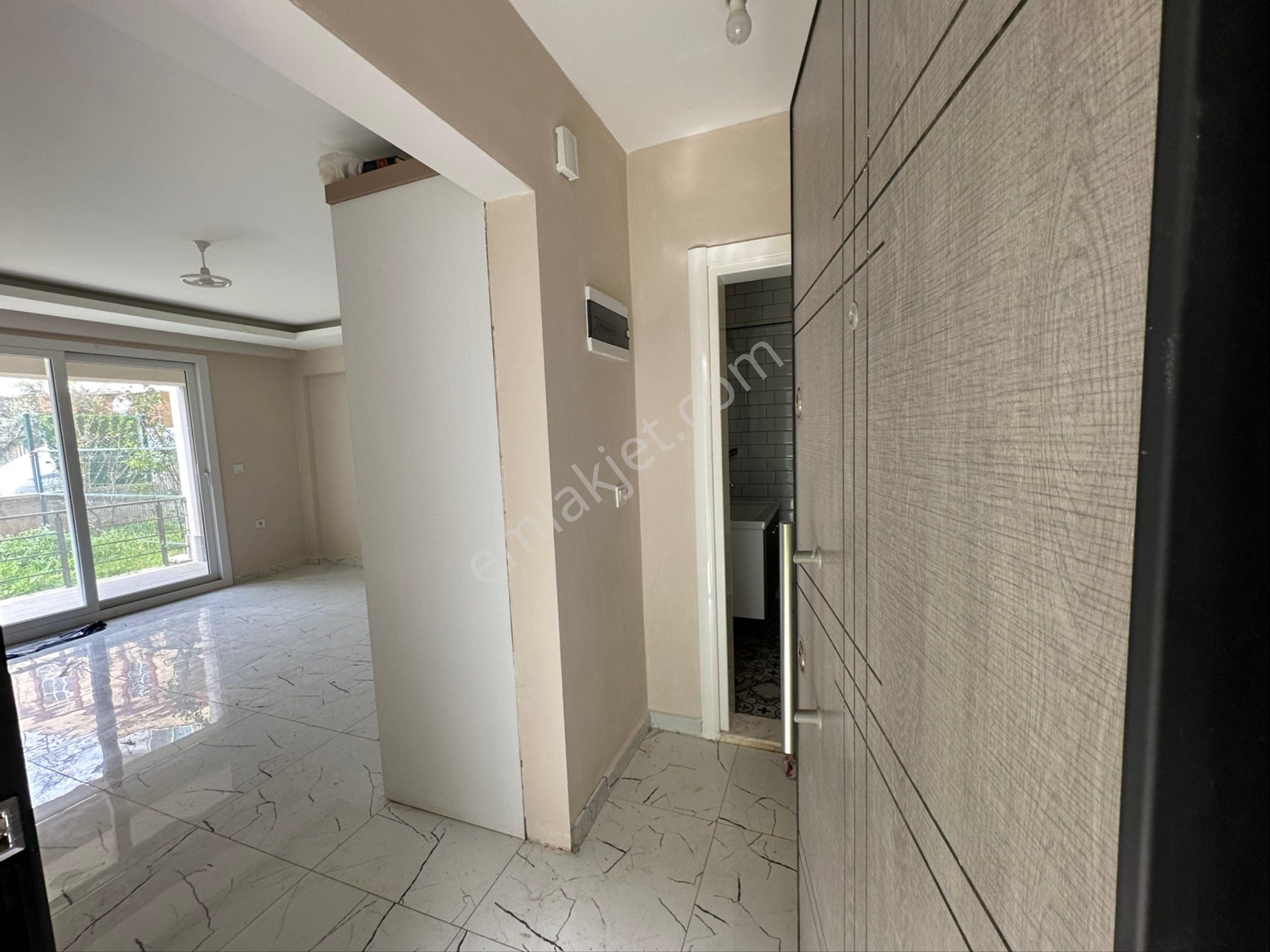 Didim Efelerde Kiralık Bahçeli 1+1 Daire - Görsel 8