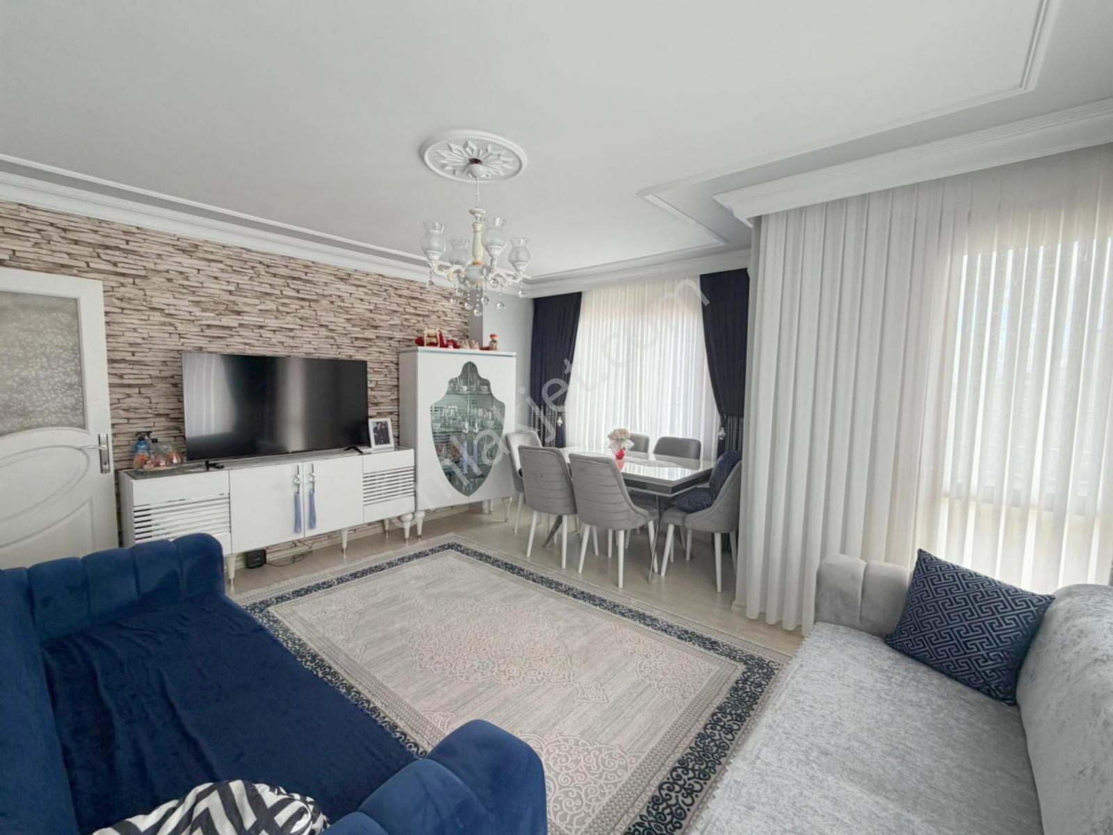 Mertcan'dan Cadde 1dk Metro 7dk İskanlı 2 Balkonlu Ara Kat 3+1