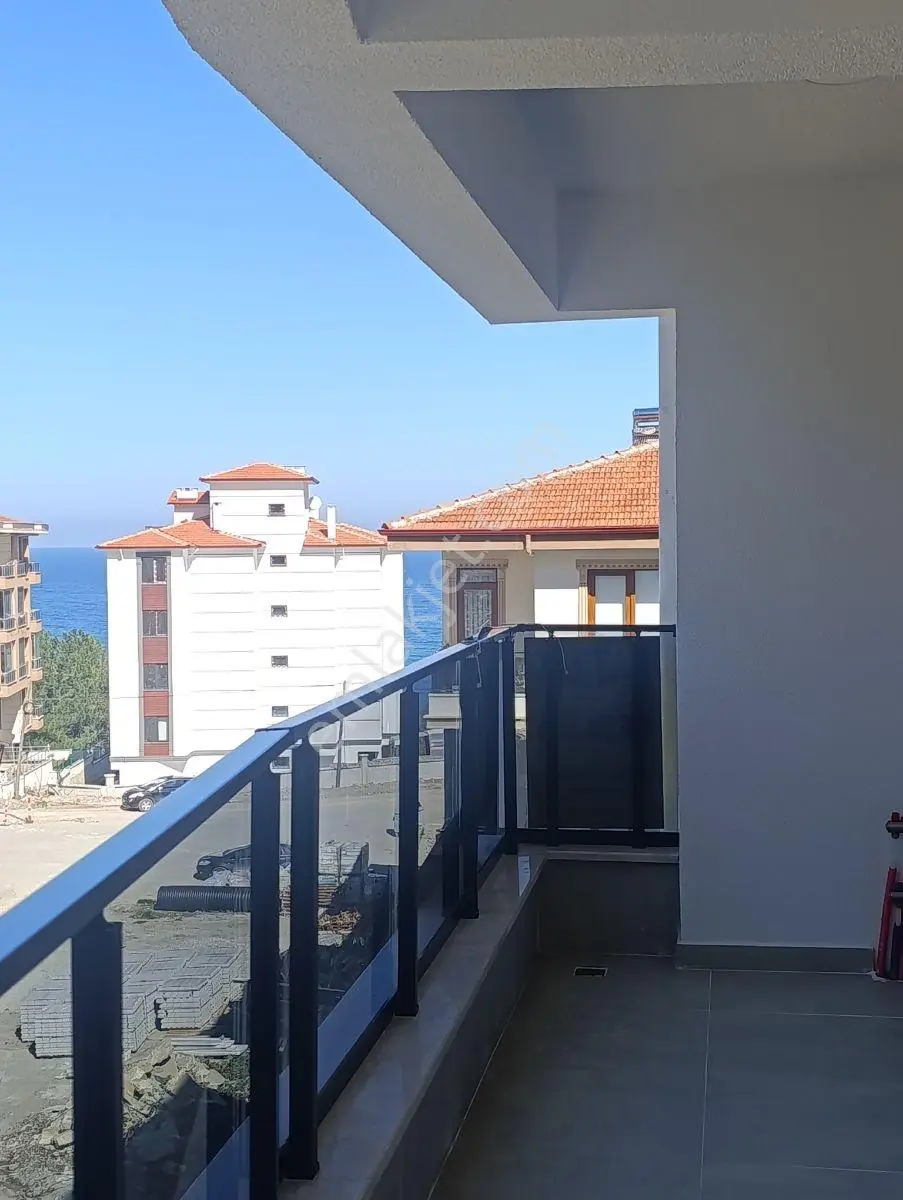 Zeybek Emlâk İnebolu Sifir Yeni 2+1/ 2.kat Satılık Daire