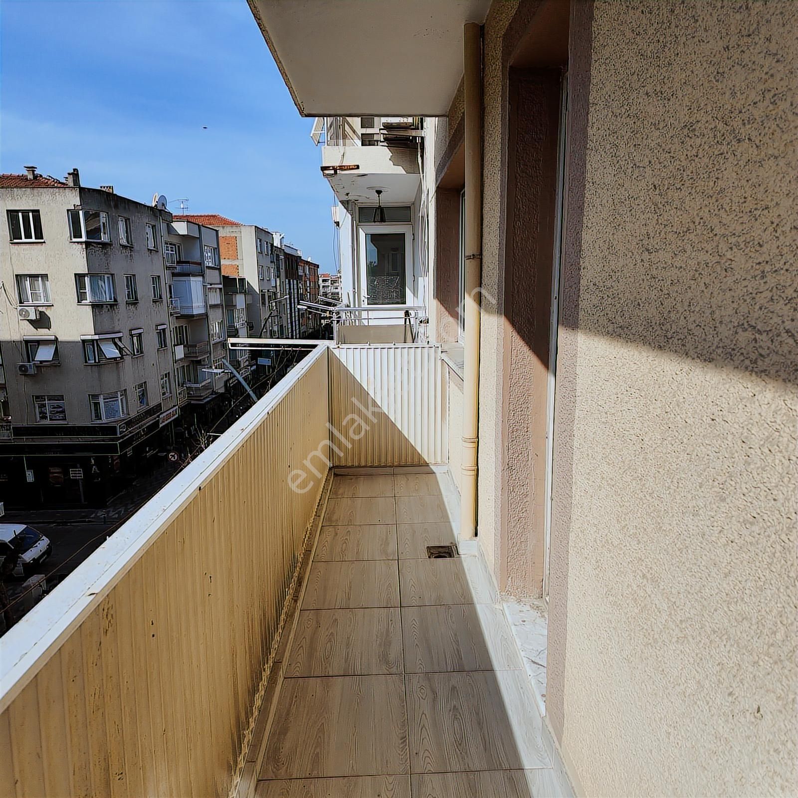 Ragıpbey Cadde Üzeri 120 M2 3+1 Bakımlı Arakat Daire - Görsel 7