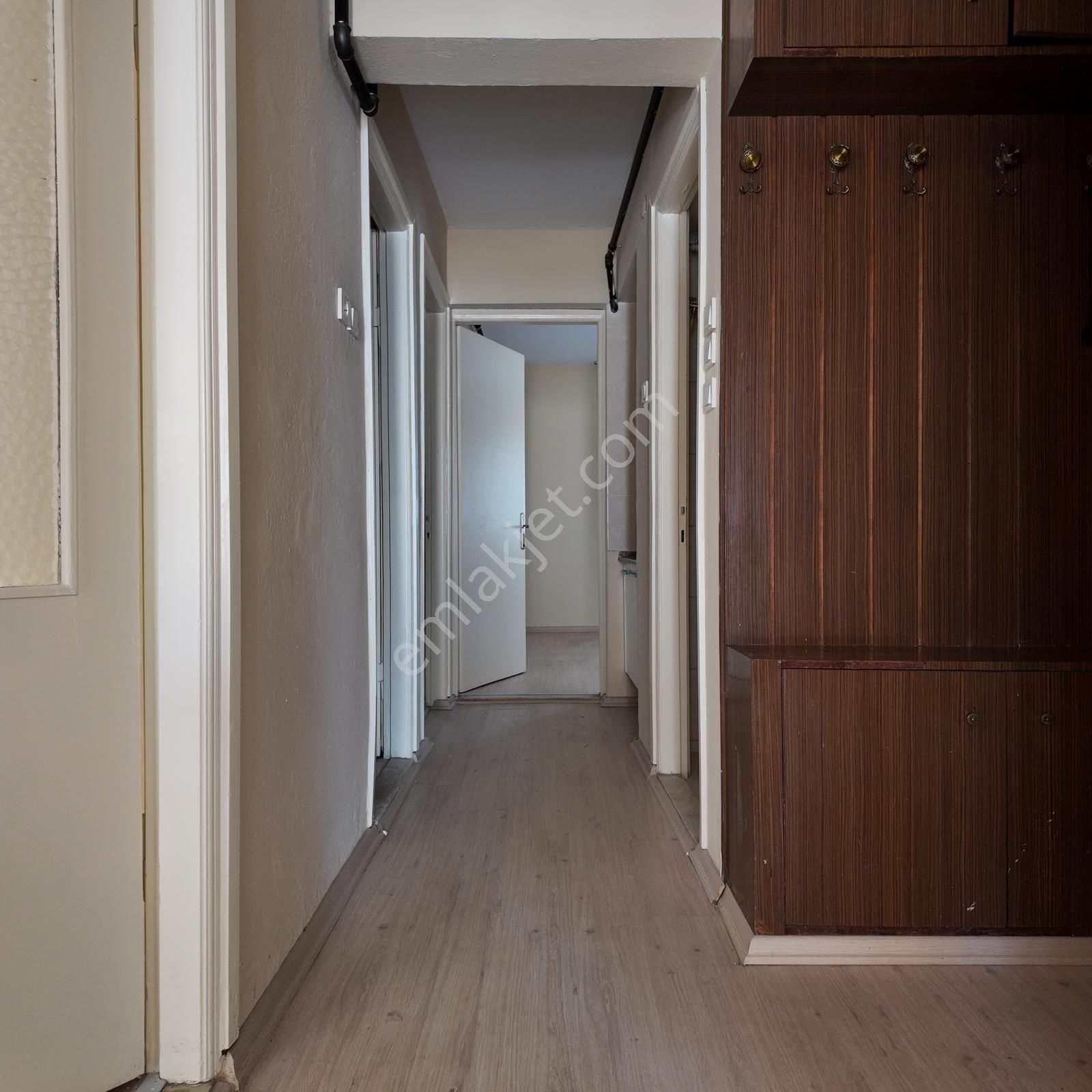 Ragıpbey Cadde Üzeri 120 M2 3+1 Bakımlı Arakat Daire - Görsel 15